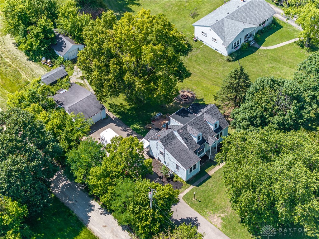 945 S Linden Avenue