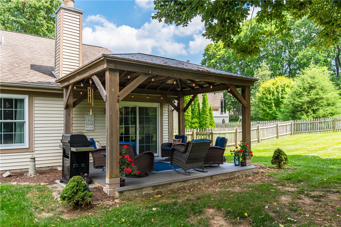 563 Breckenridge Way