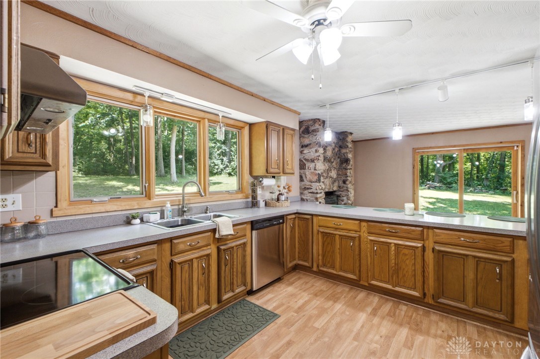 4142 Clayton Road