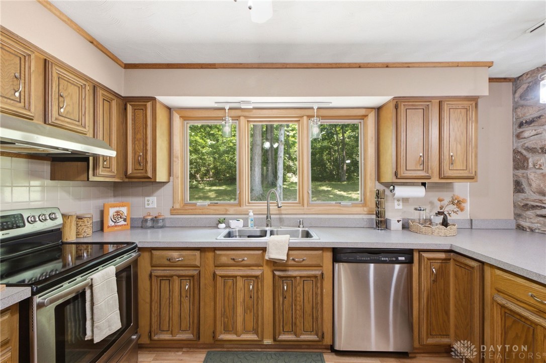 4142 Clayton Road