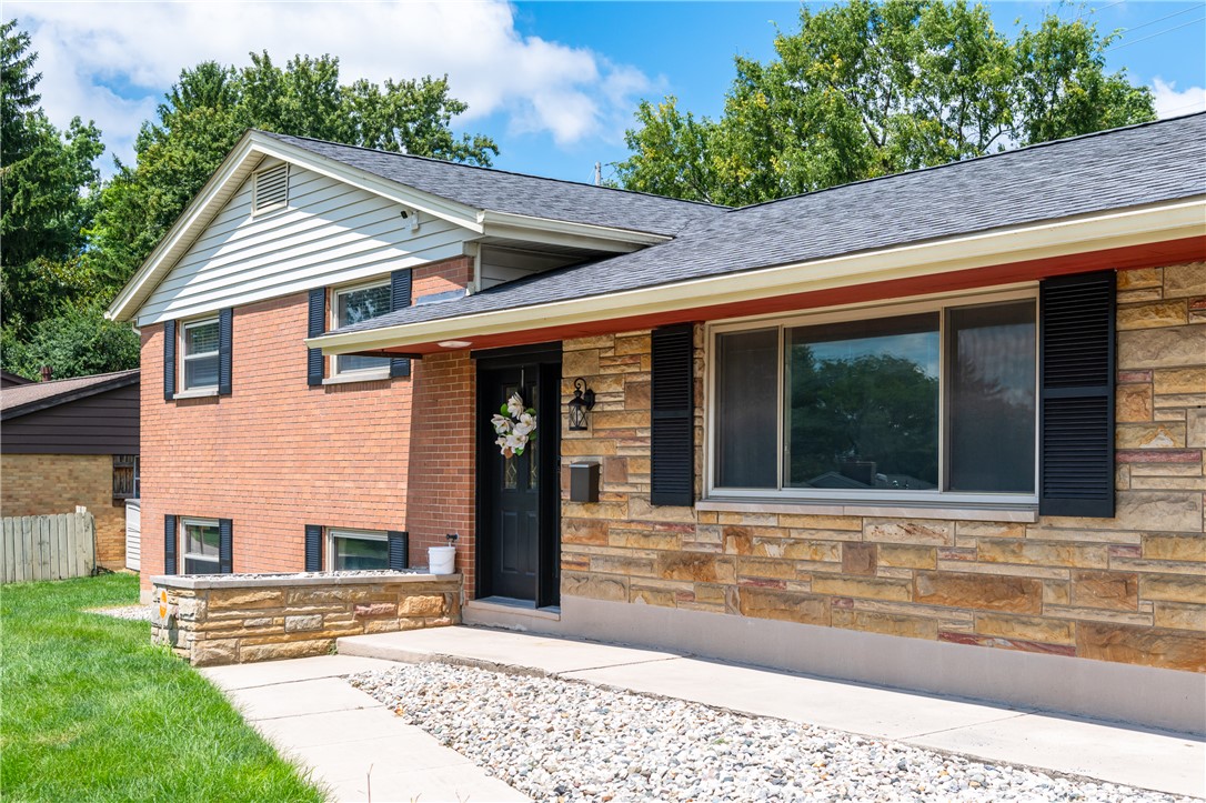 617 Stoneybrook Drive