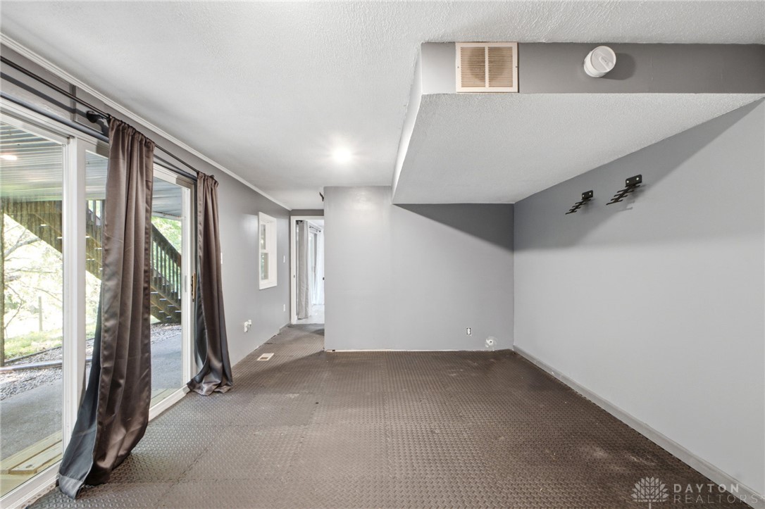 1464 Hilltop Road