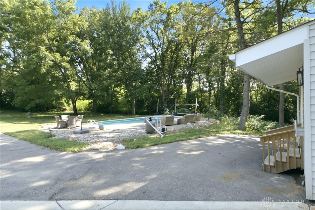 1464 Hilltop Road