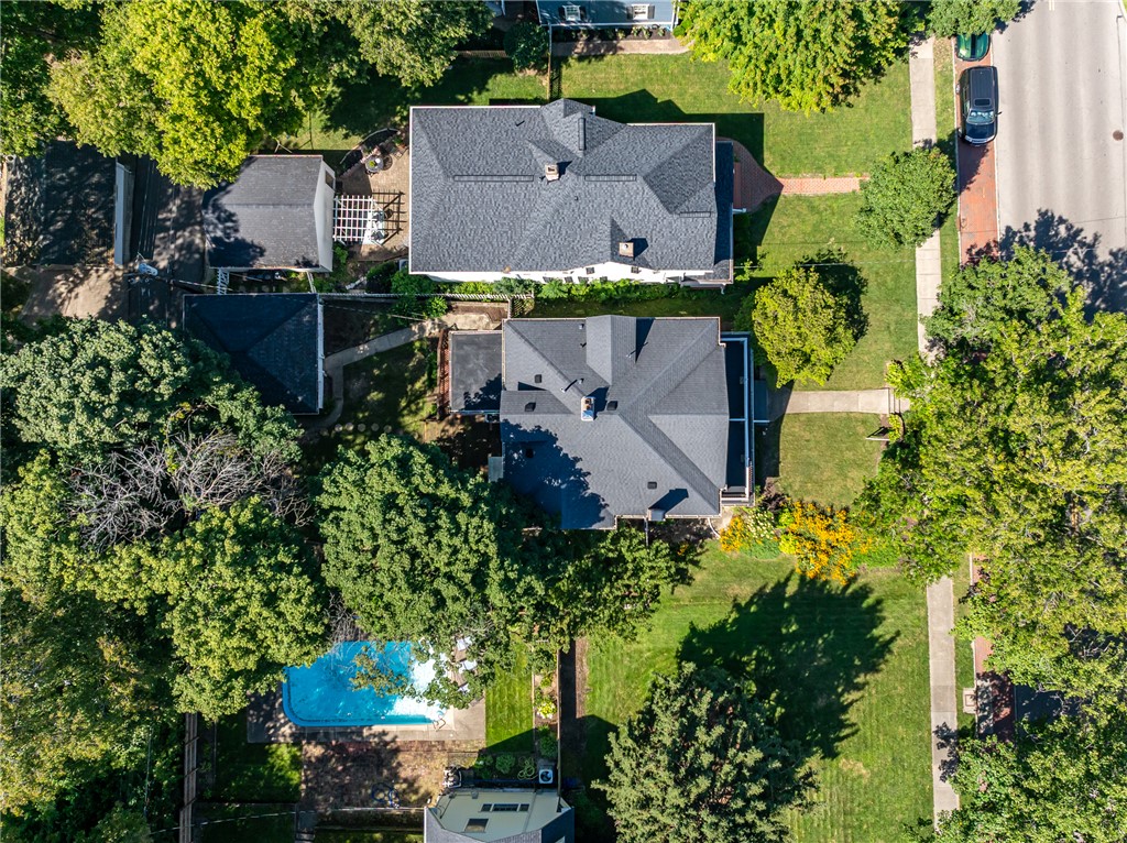 305 Oakwood Avenue