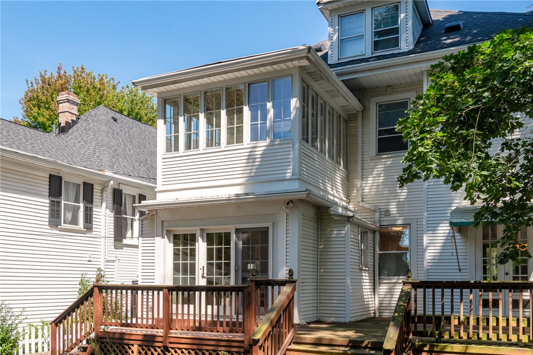 305 Oakwood Avenue