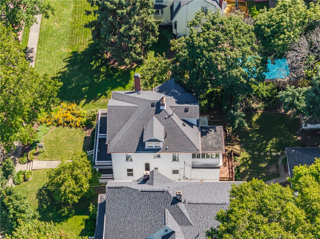 305 Oakwood Avenue