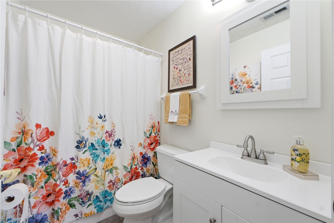 275 Broadleaf Circle