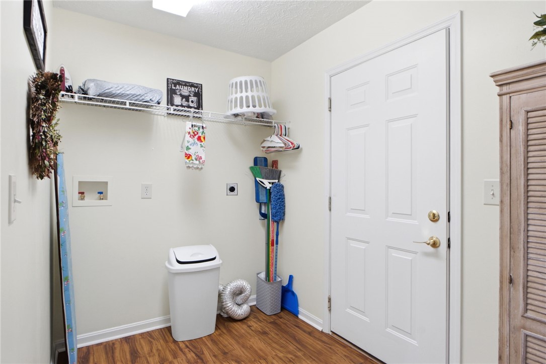 275 Broadleaf Circle