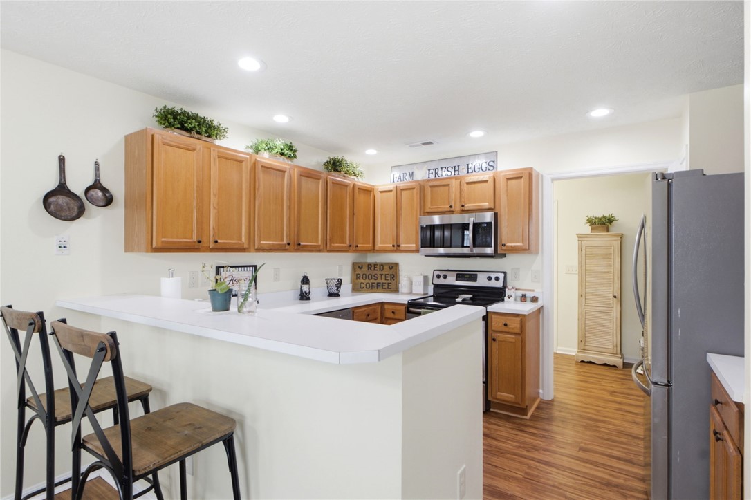 275 Broadleaf Circle