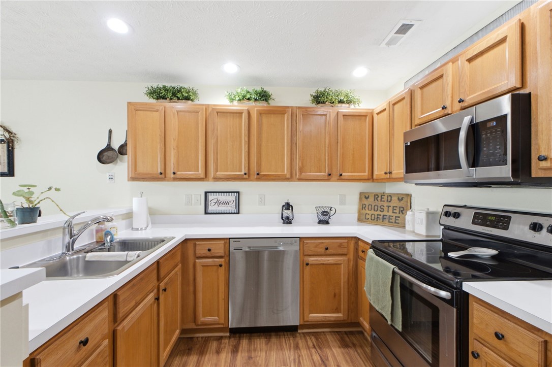 275 Broadleaf Circle