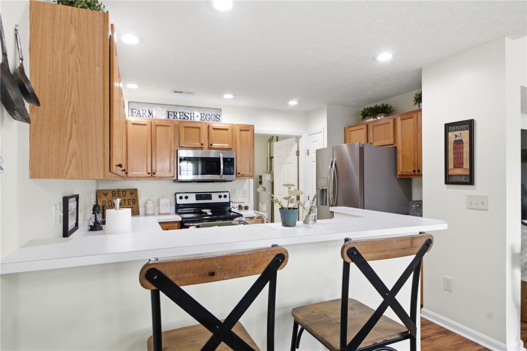 275 Broadleaf Circle