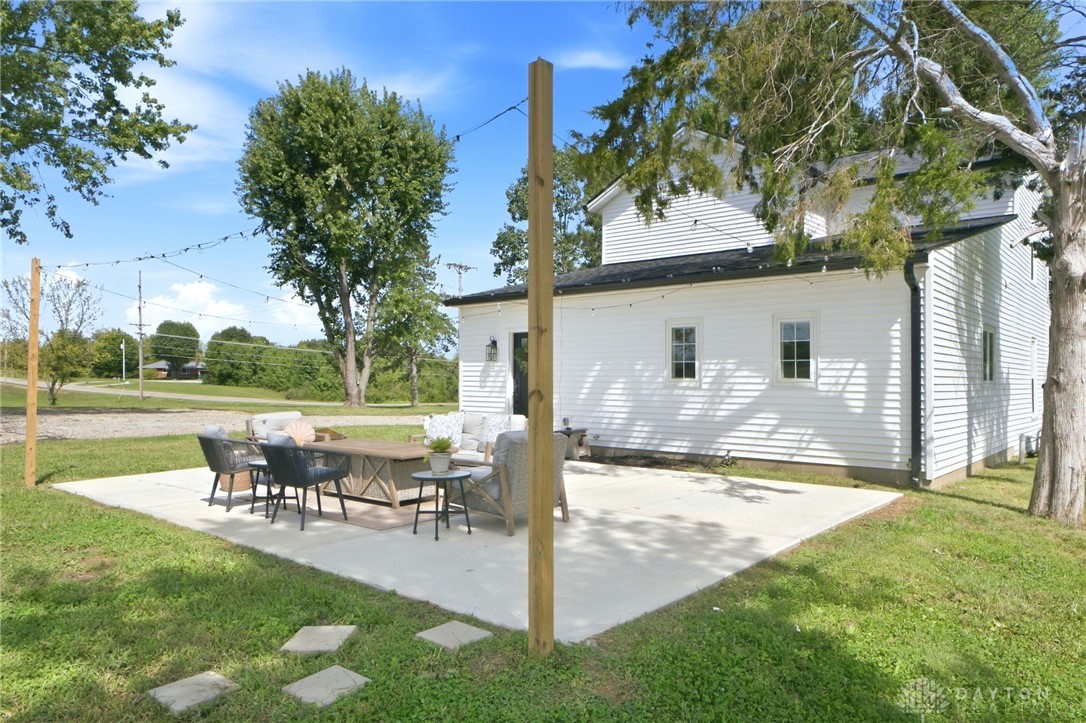 7351 Farmersville Germantown Pike