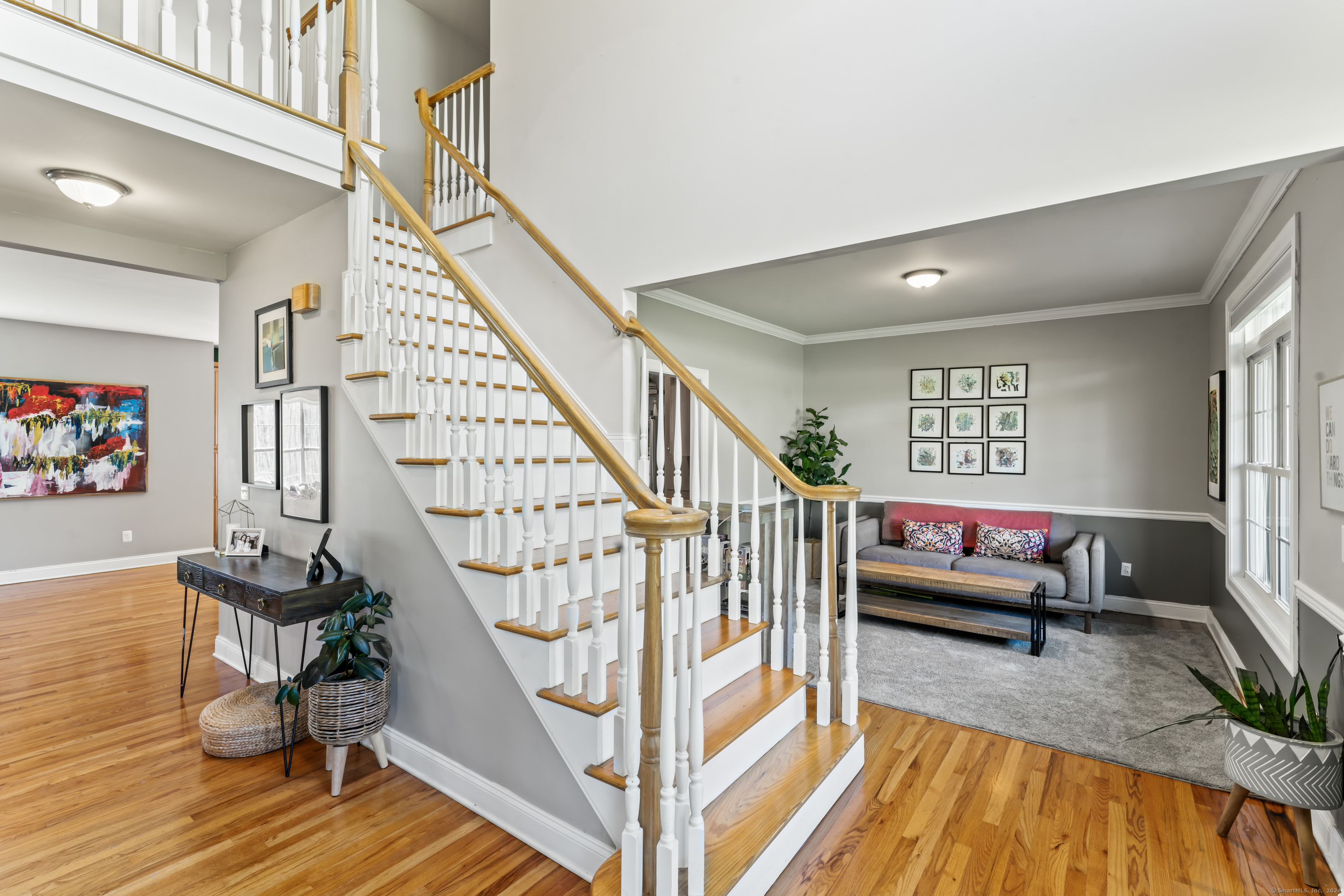 6 Ridge Valley Road