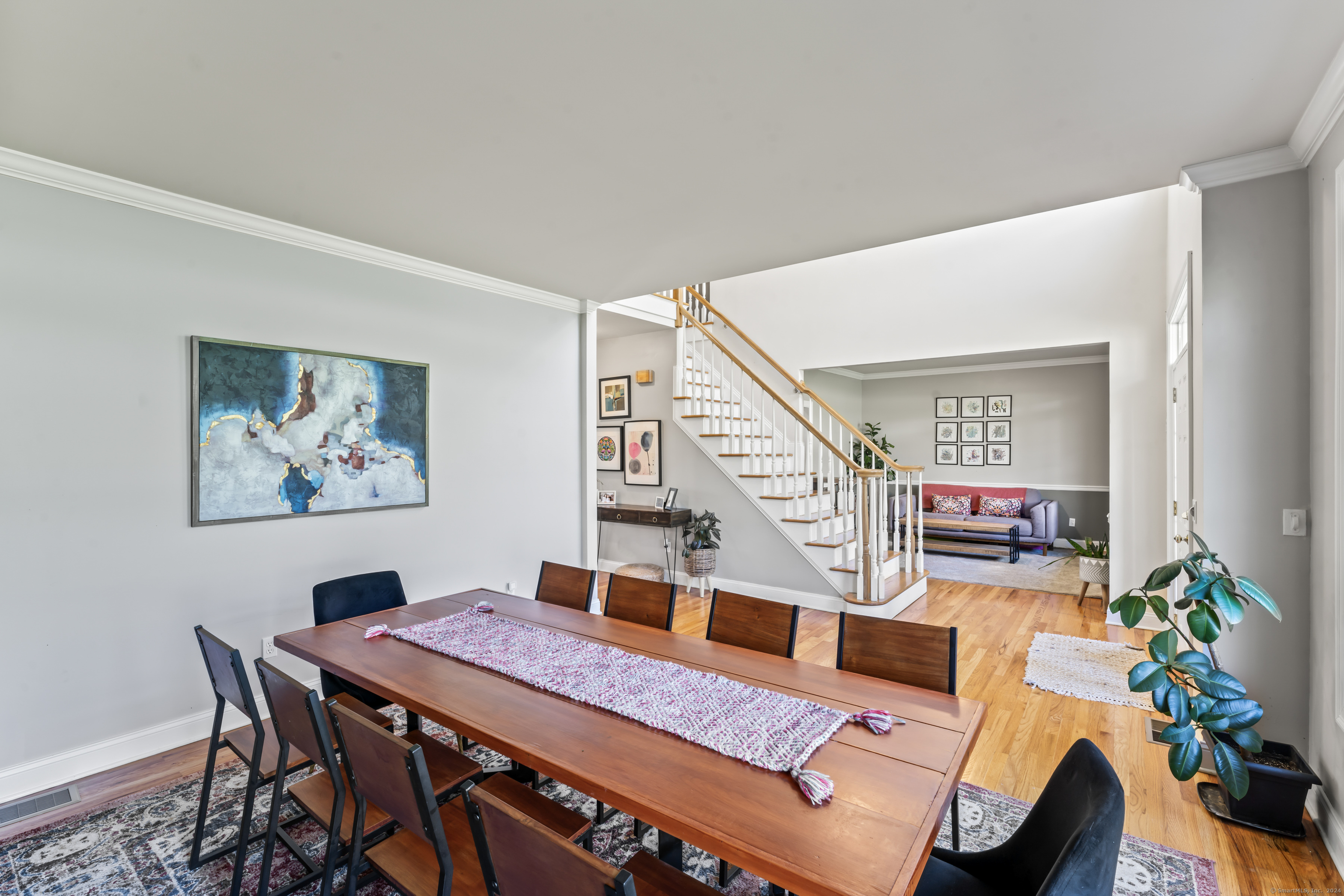 6 Ridge Valley Road
