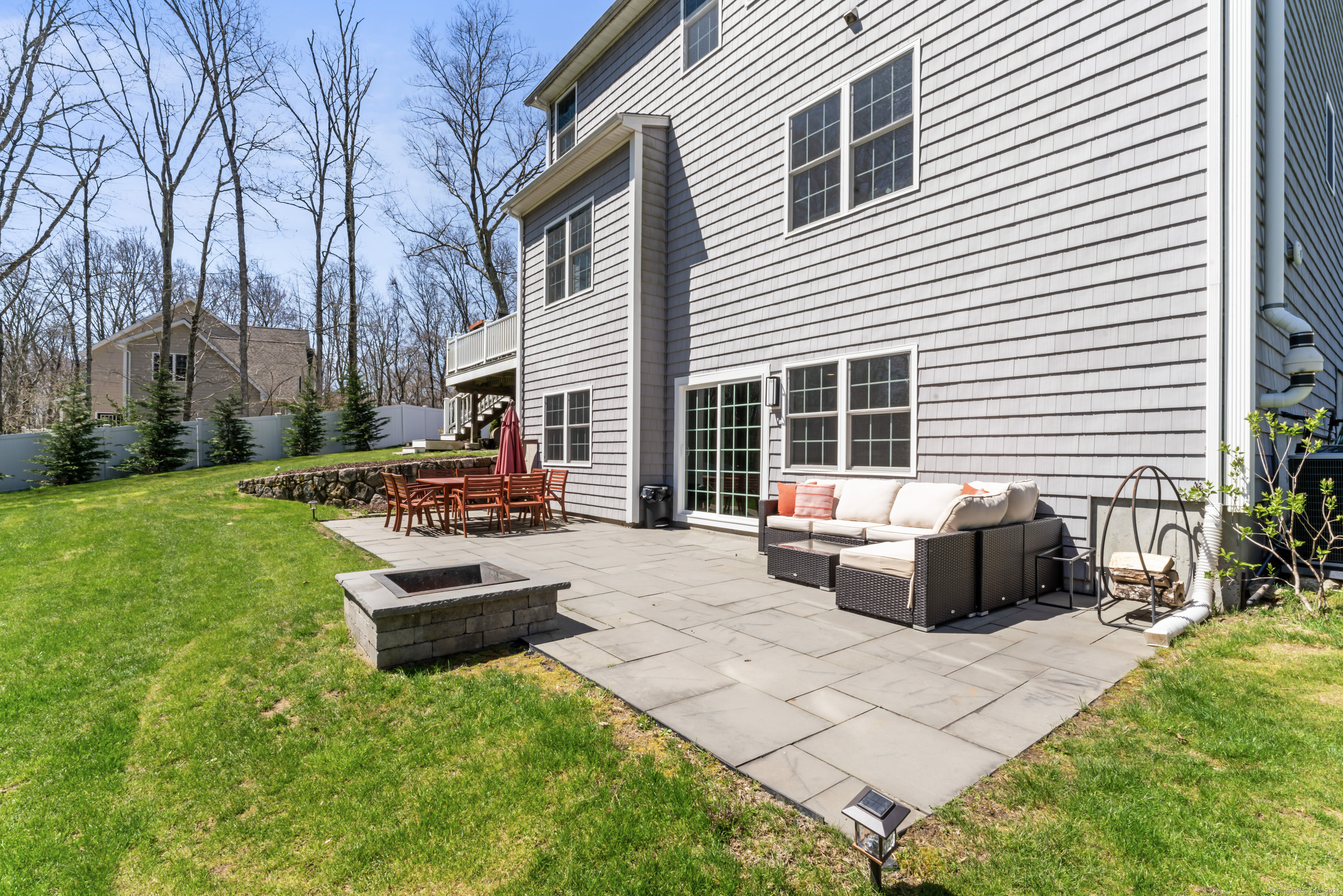 6 Ridge Valley Road