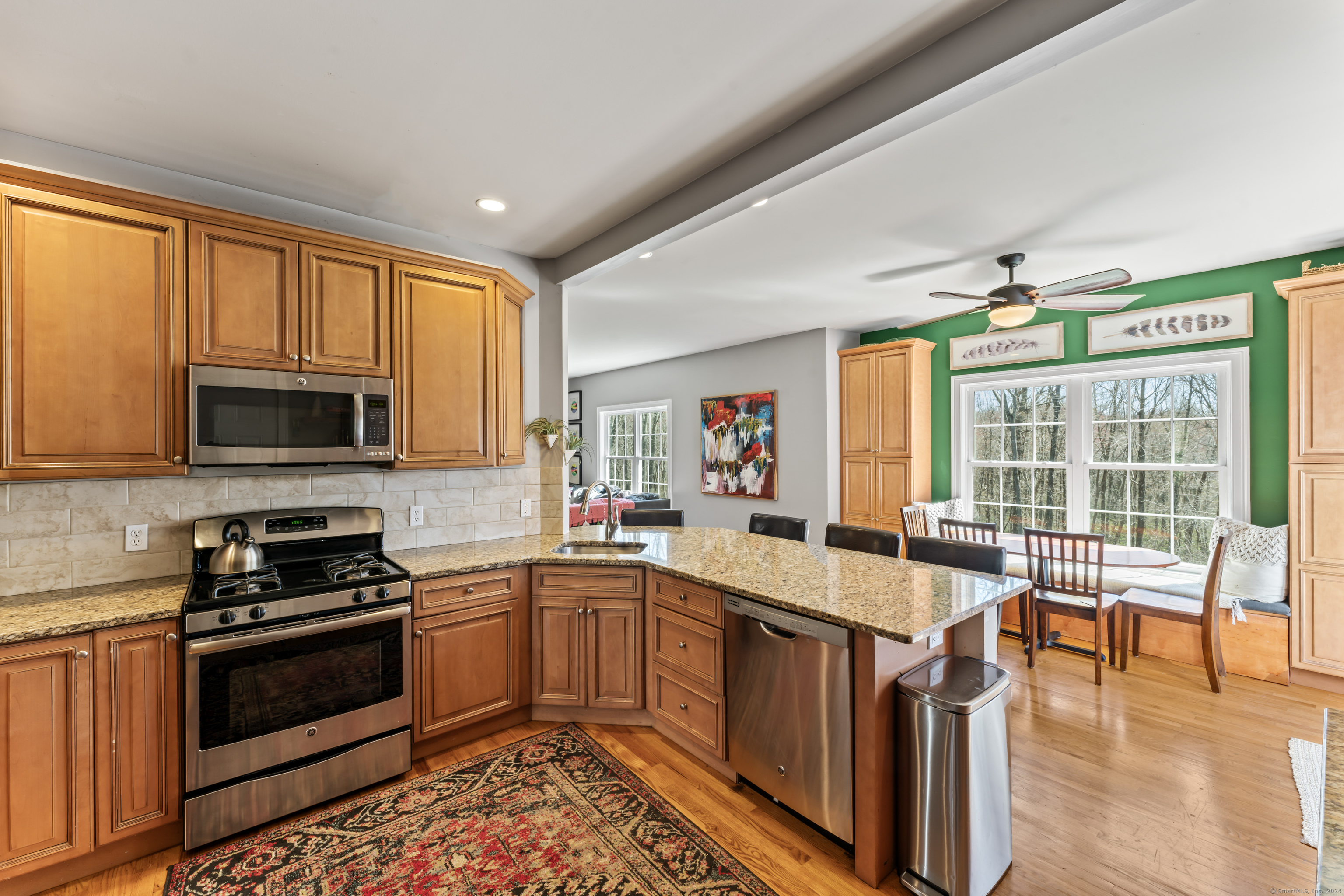 6 Ridge Valley Road