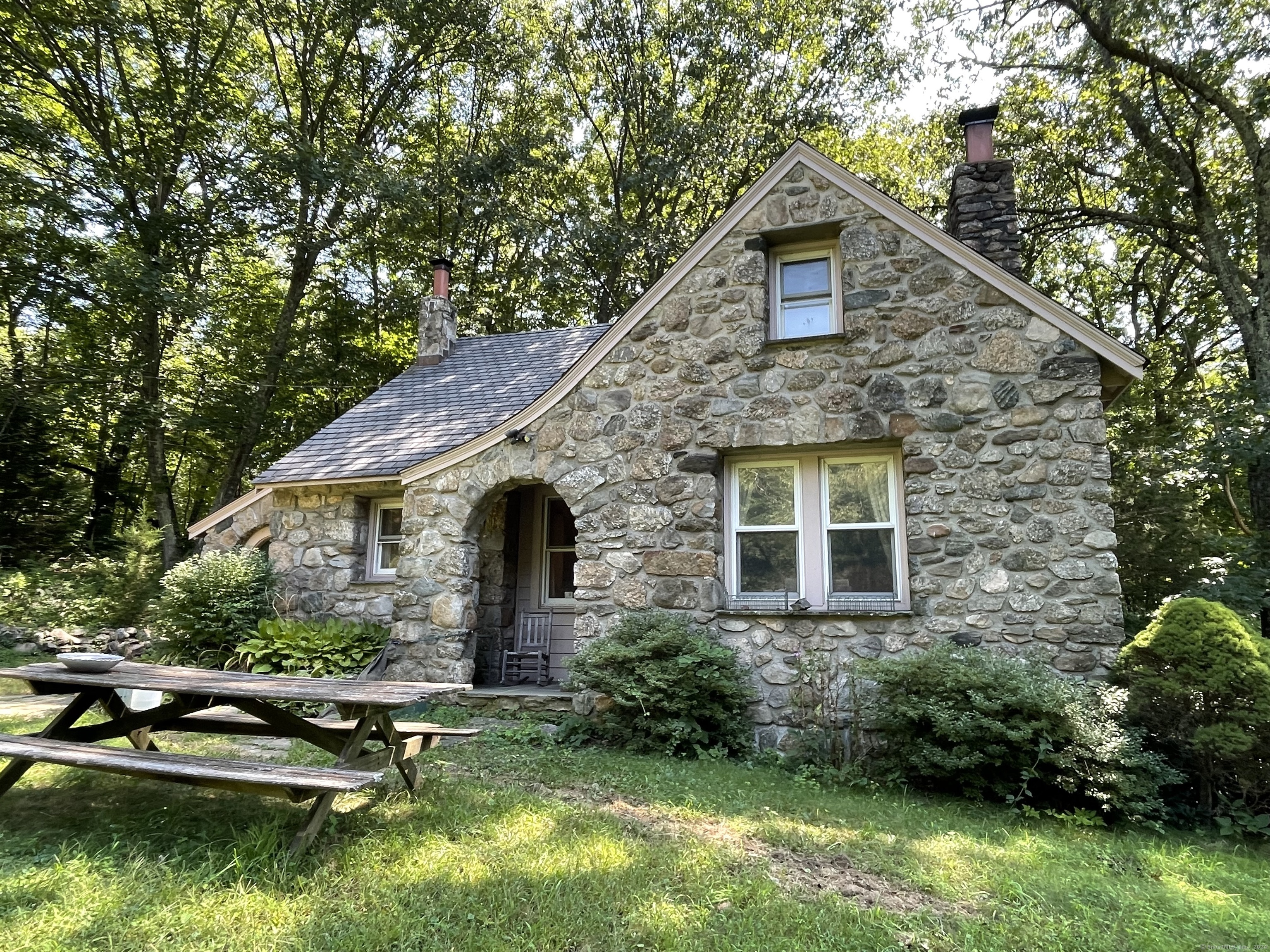 4 Old Stream Road
