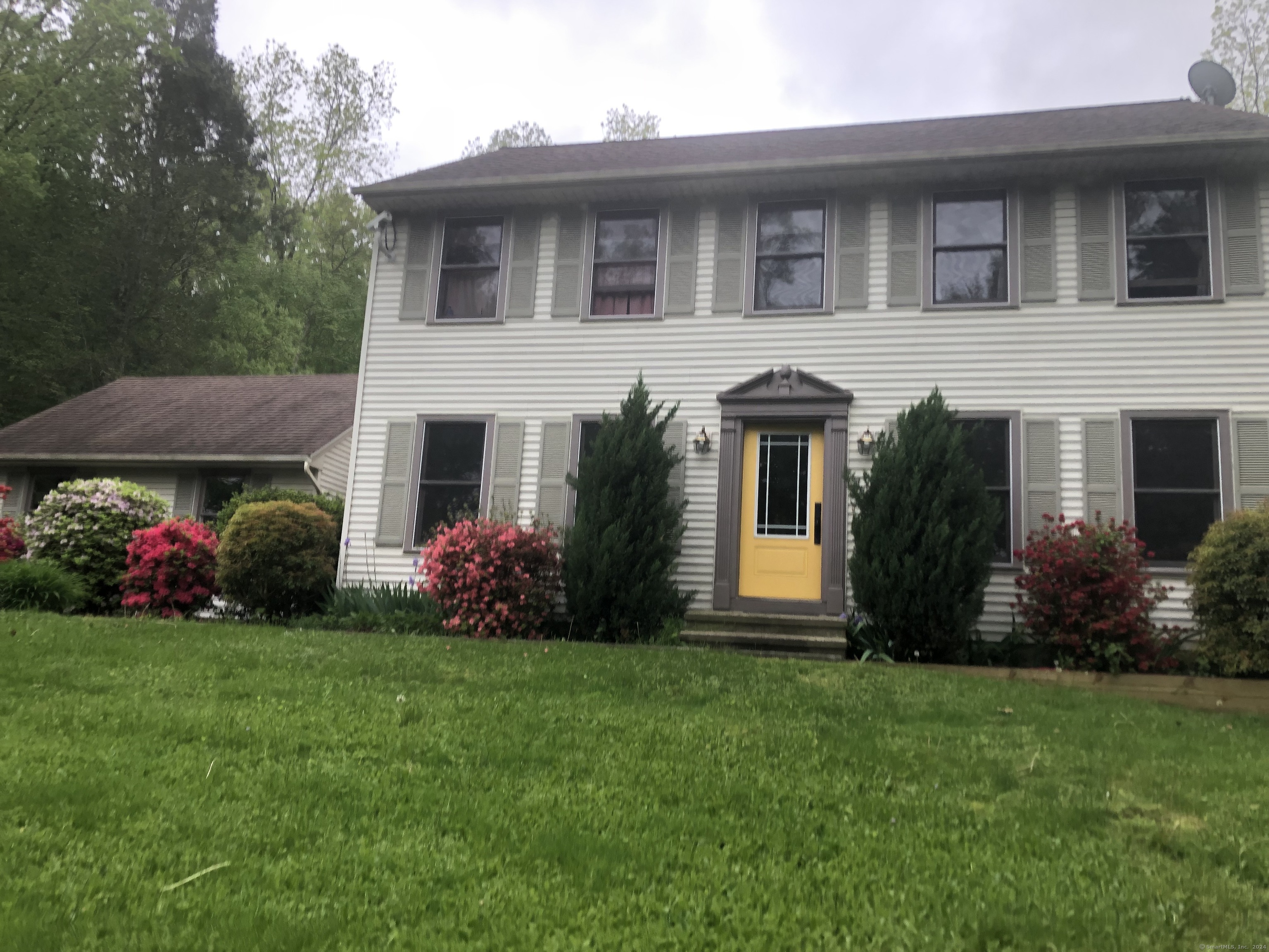 316 Lakeside Road