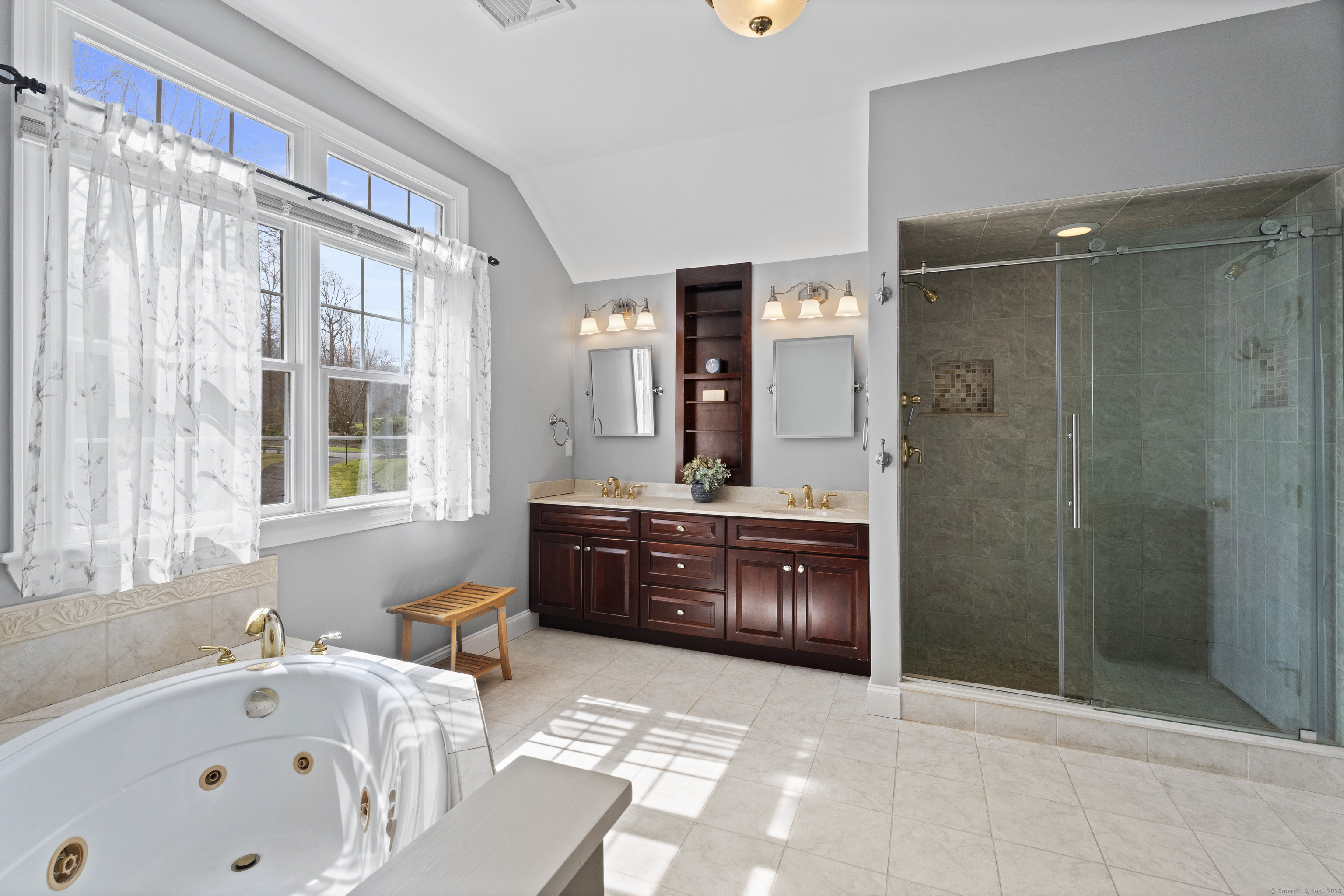 12 Clapboard Ridge Road