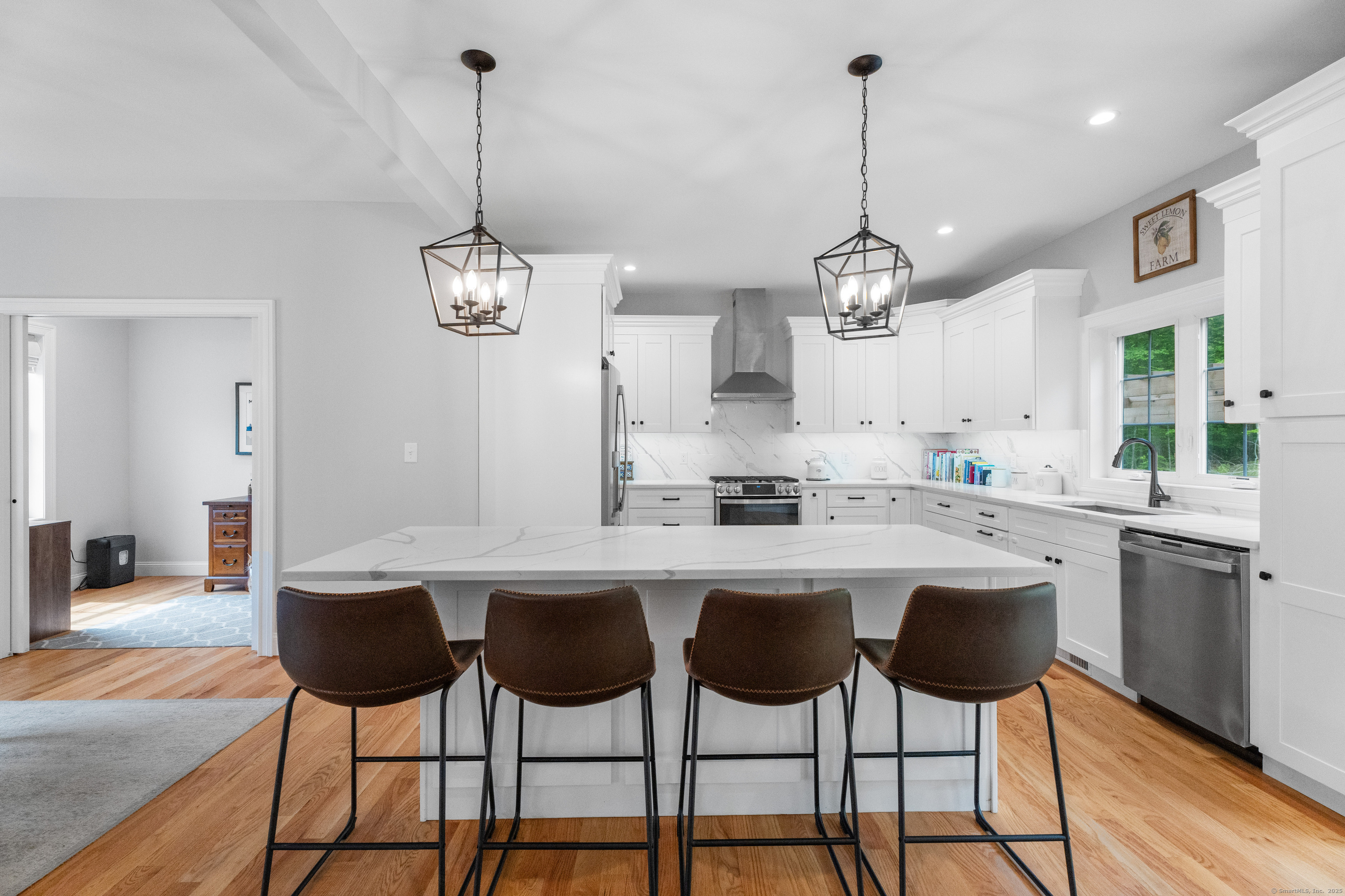 3 Ridge Valley Road