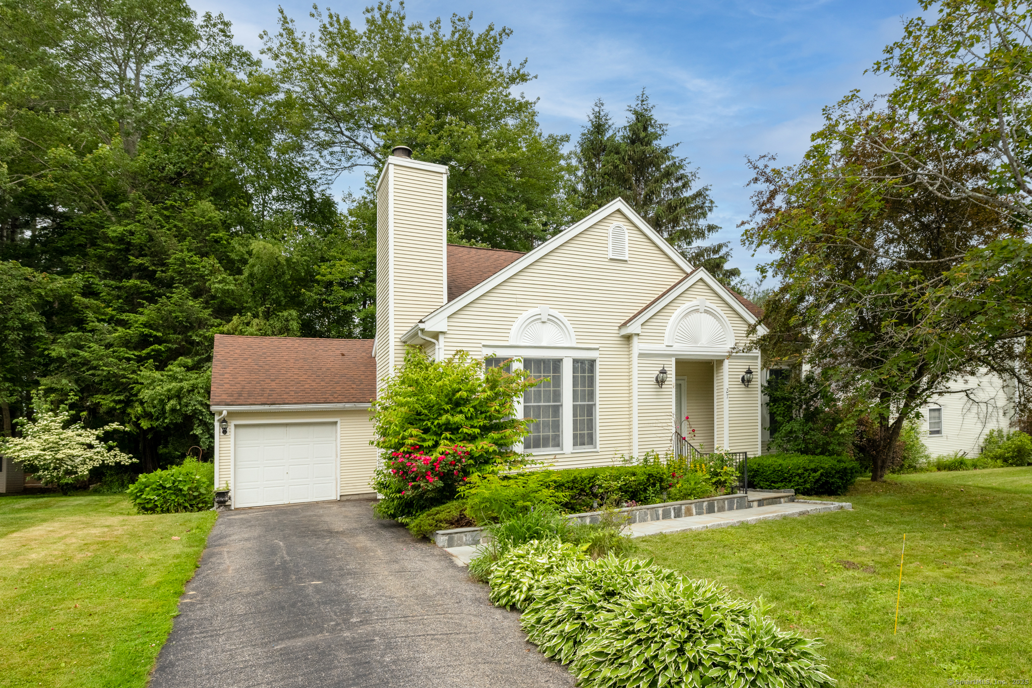 27 Ascot Lane