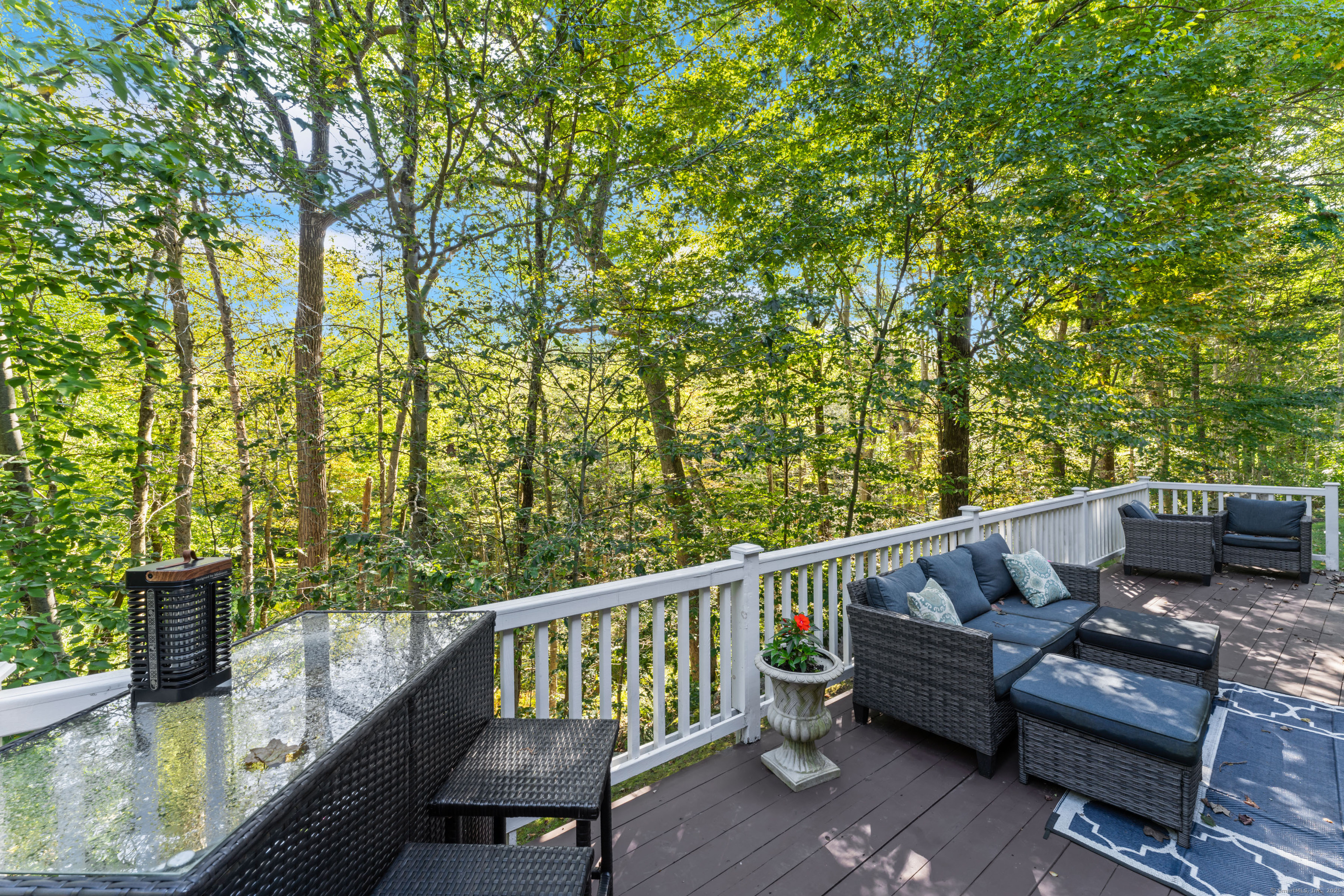 8 Arthurs Court