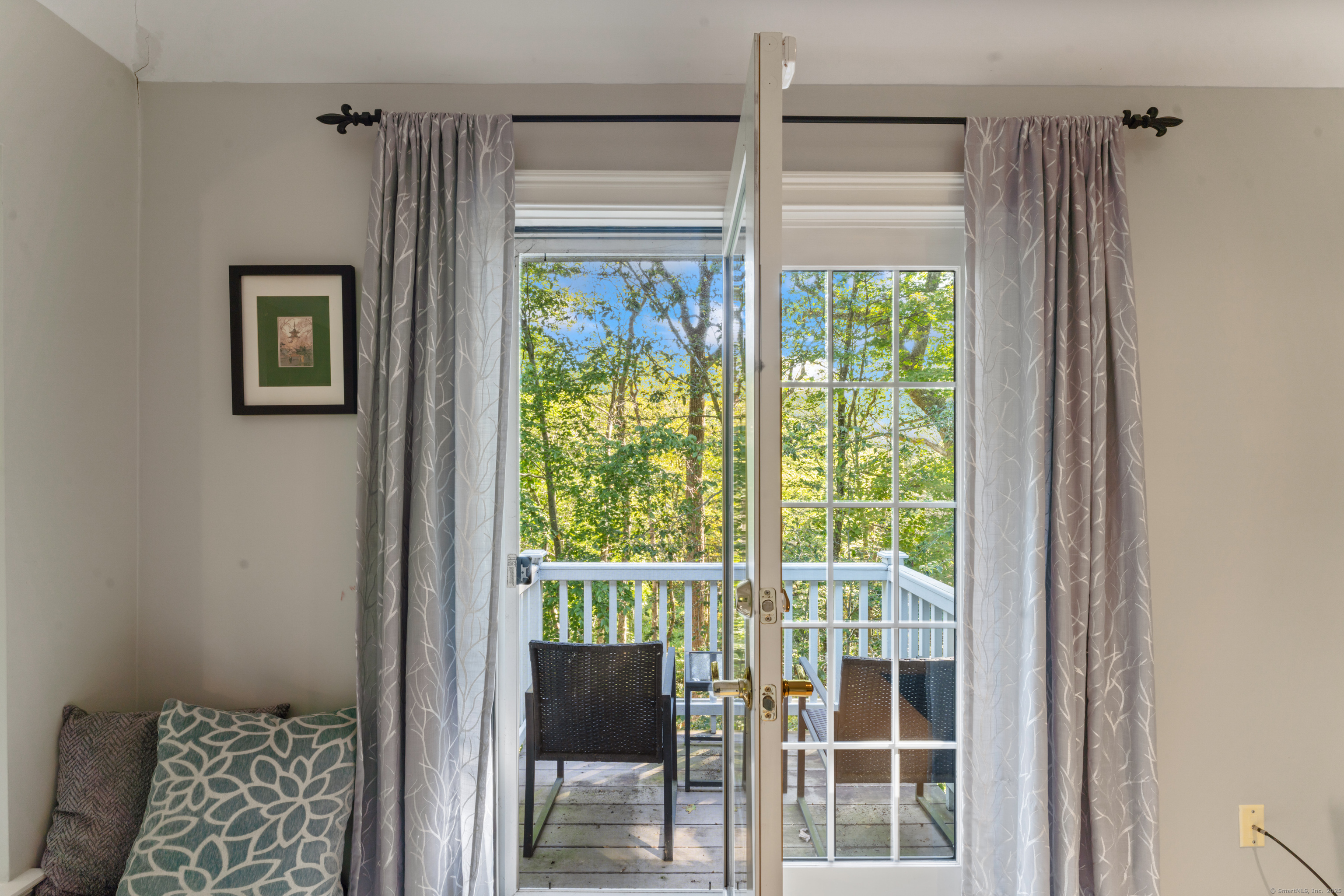 8 Arthurs Court