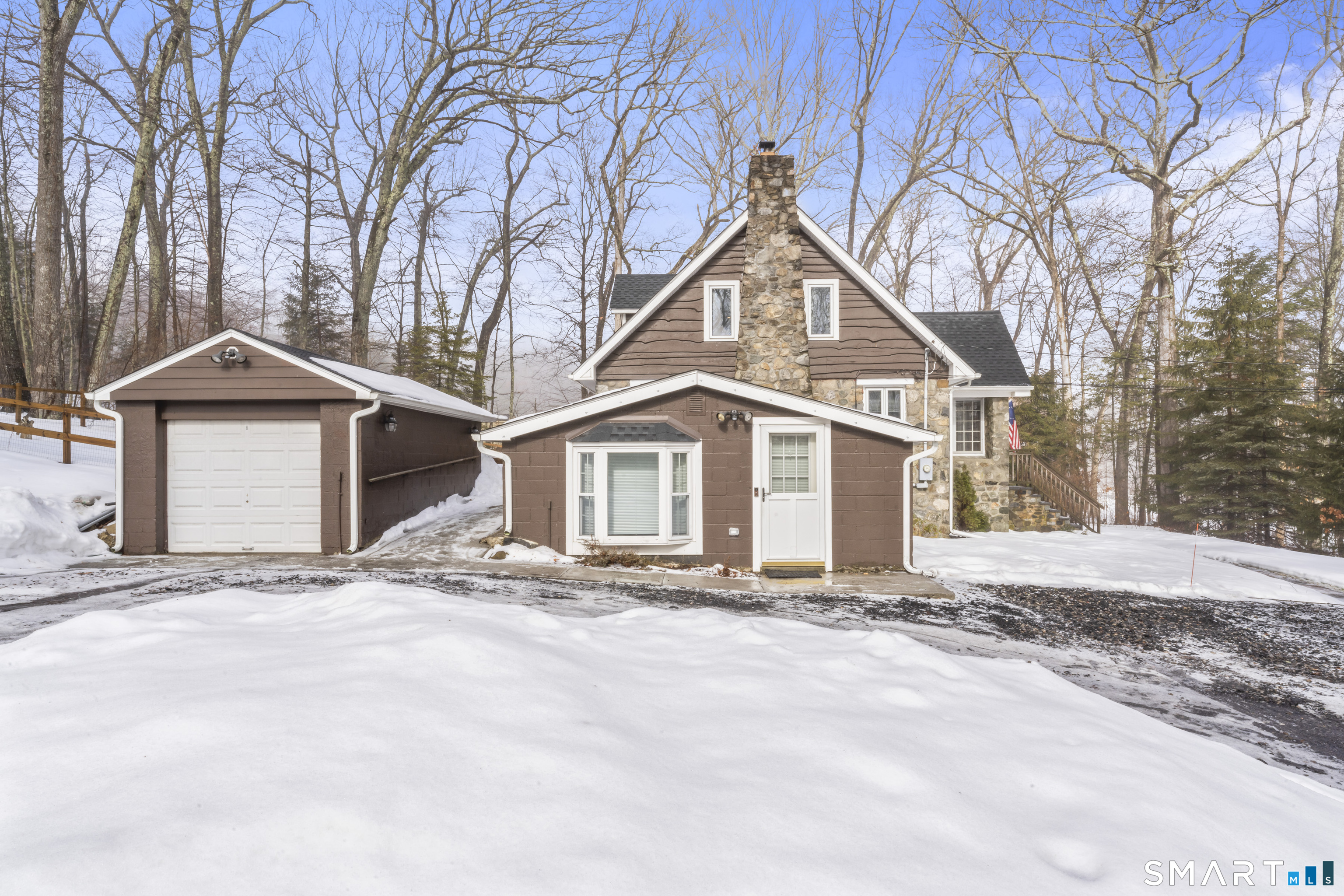 8 Perry Lane