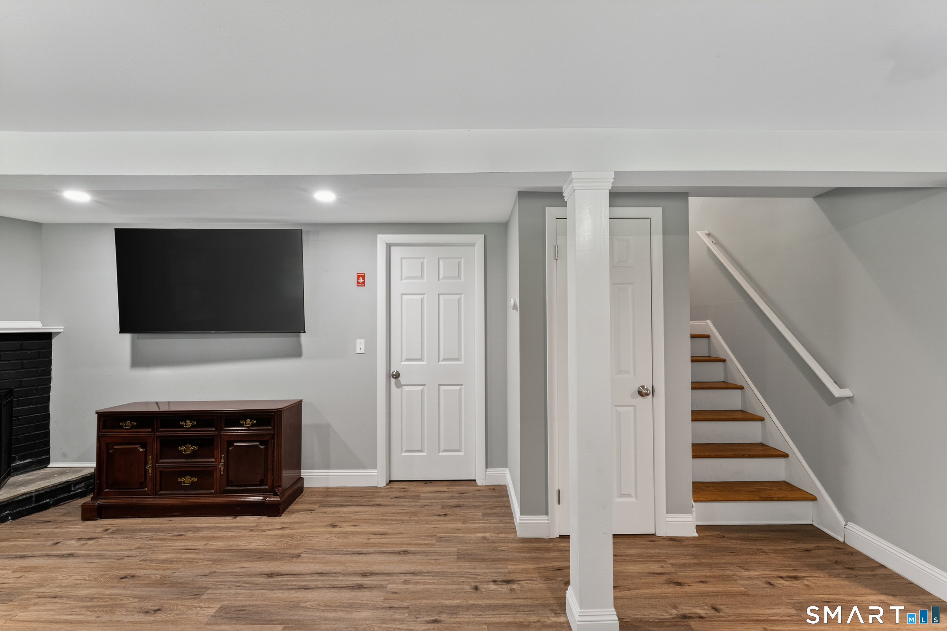 14 Deerfield Drive
