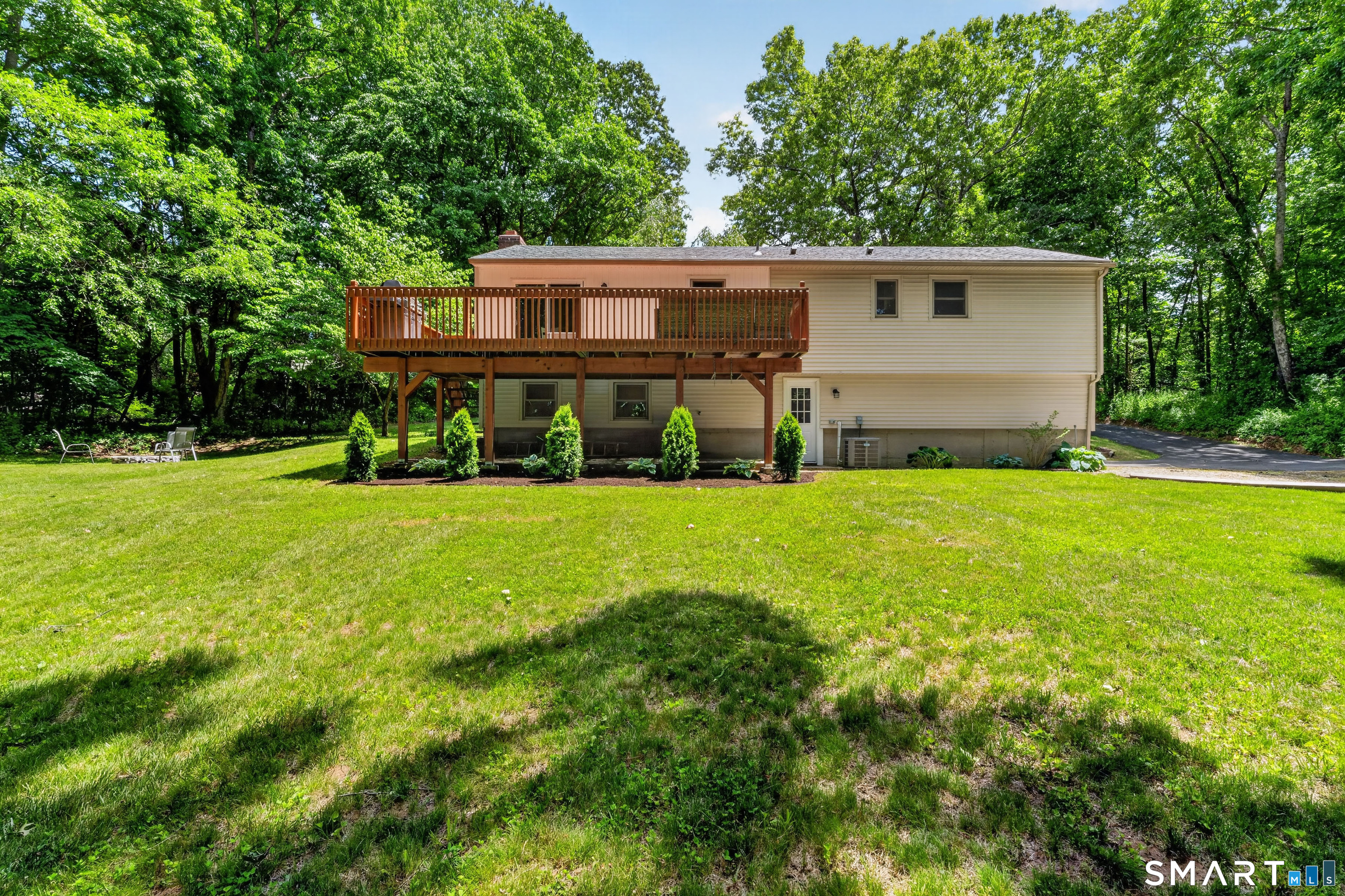 14 Deerfield Drive