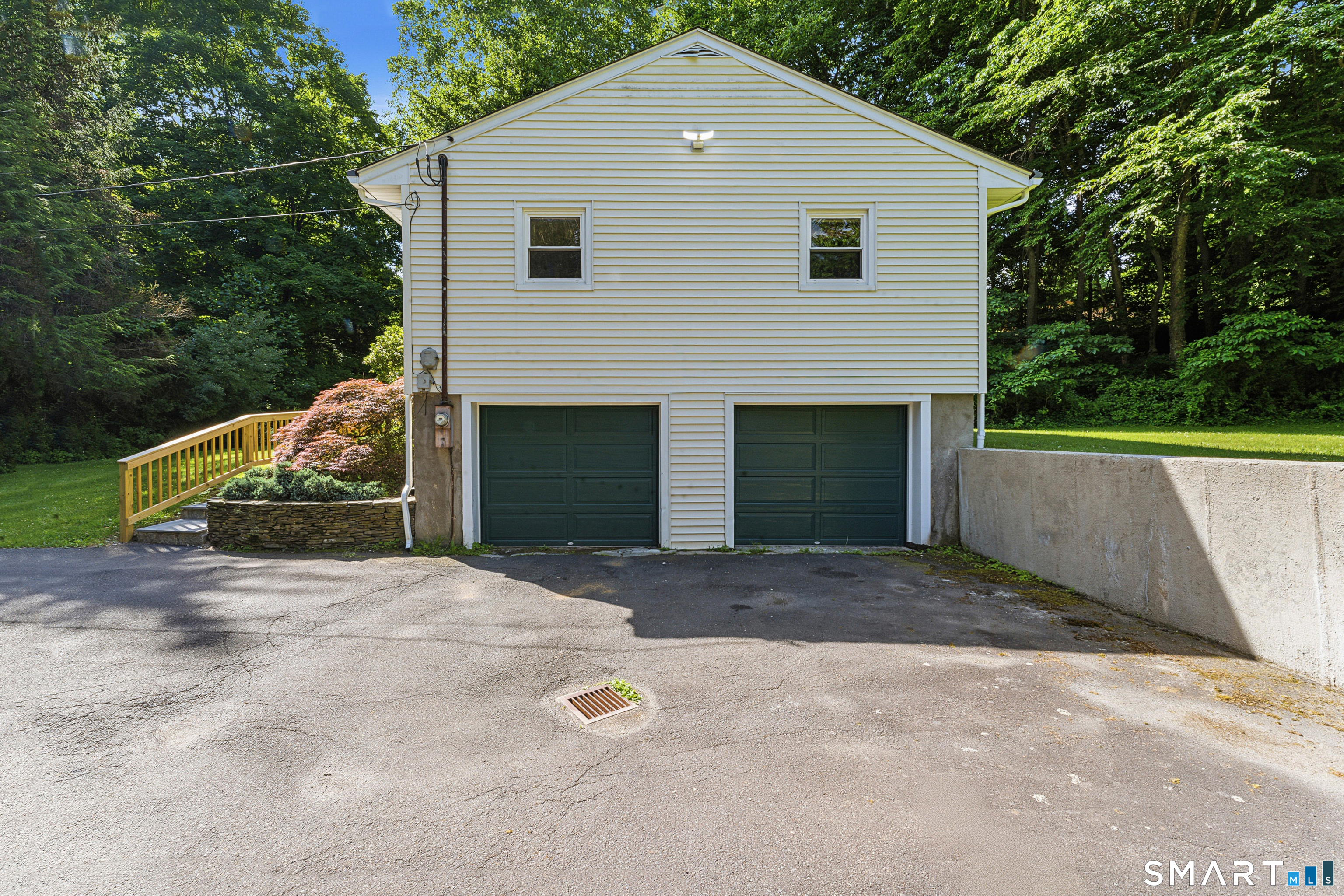 14 Saw Mill Road