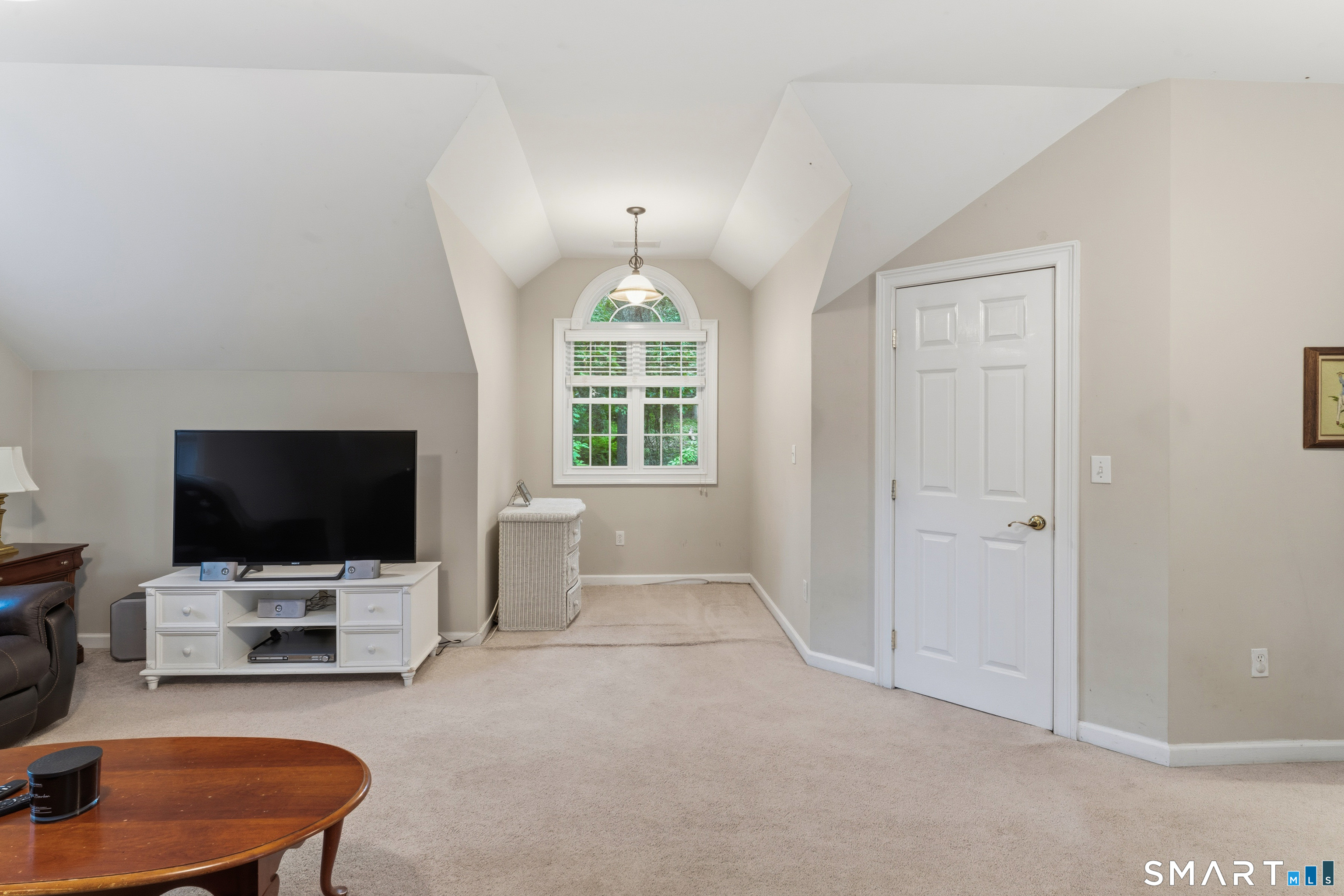 29 Narragansett Trail
