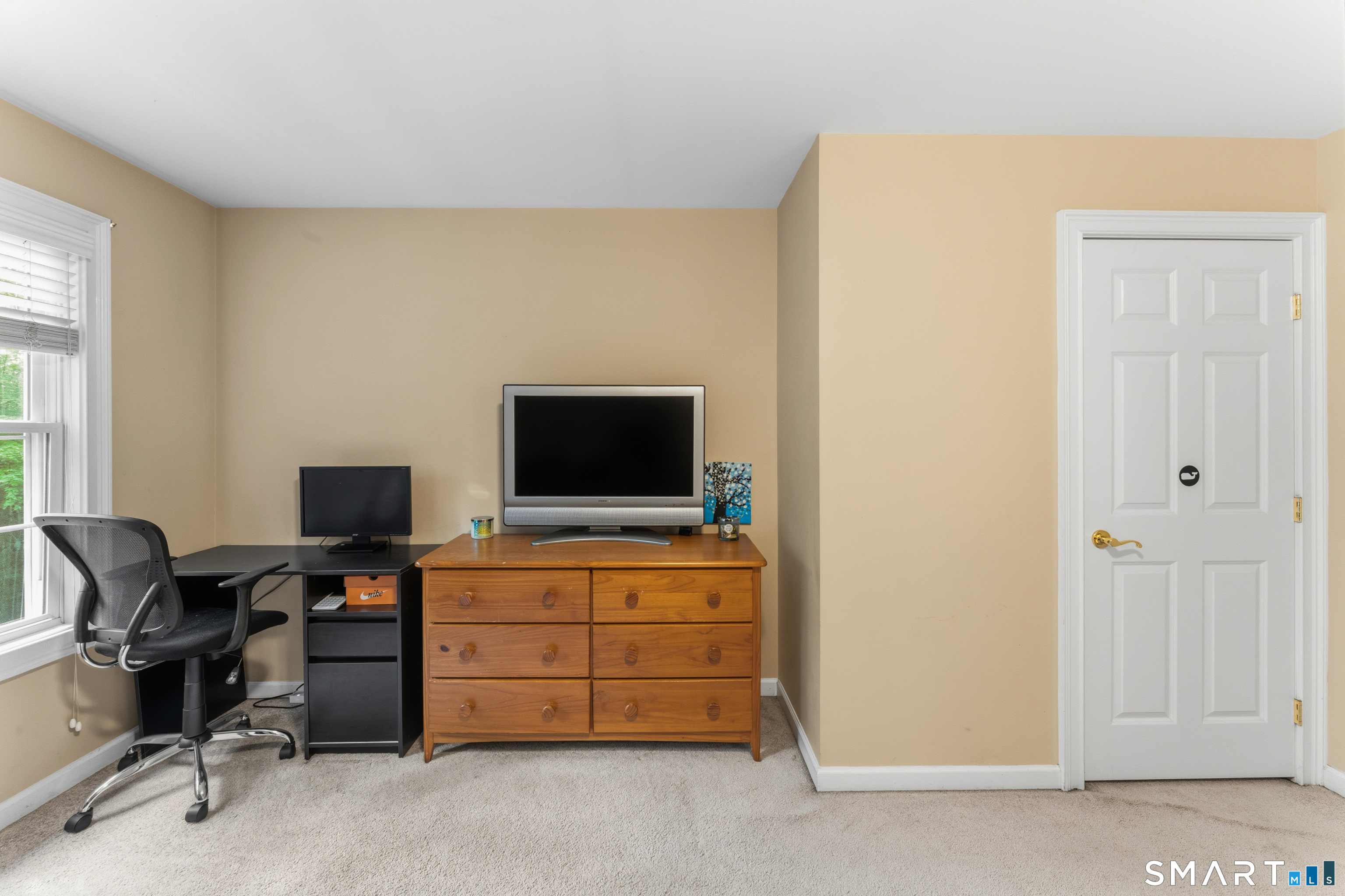 29 Narragansett Trail