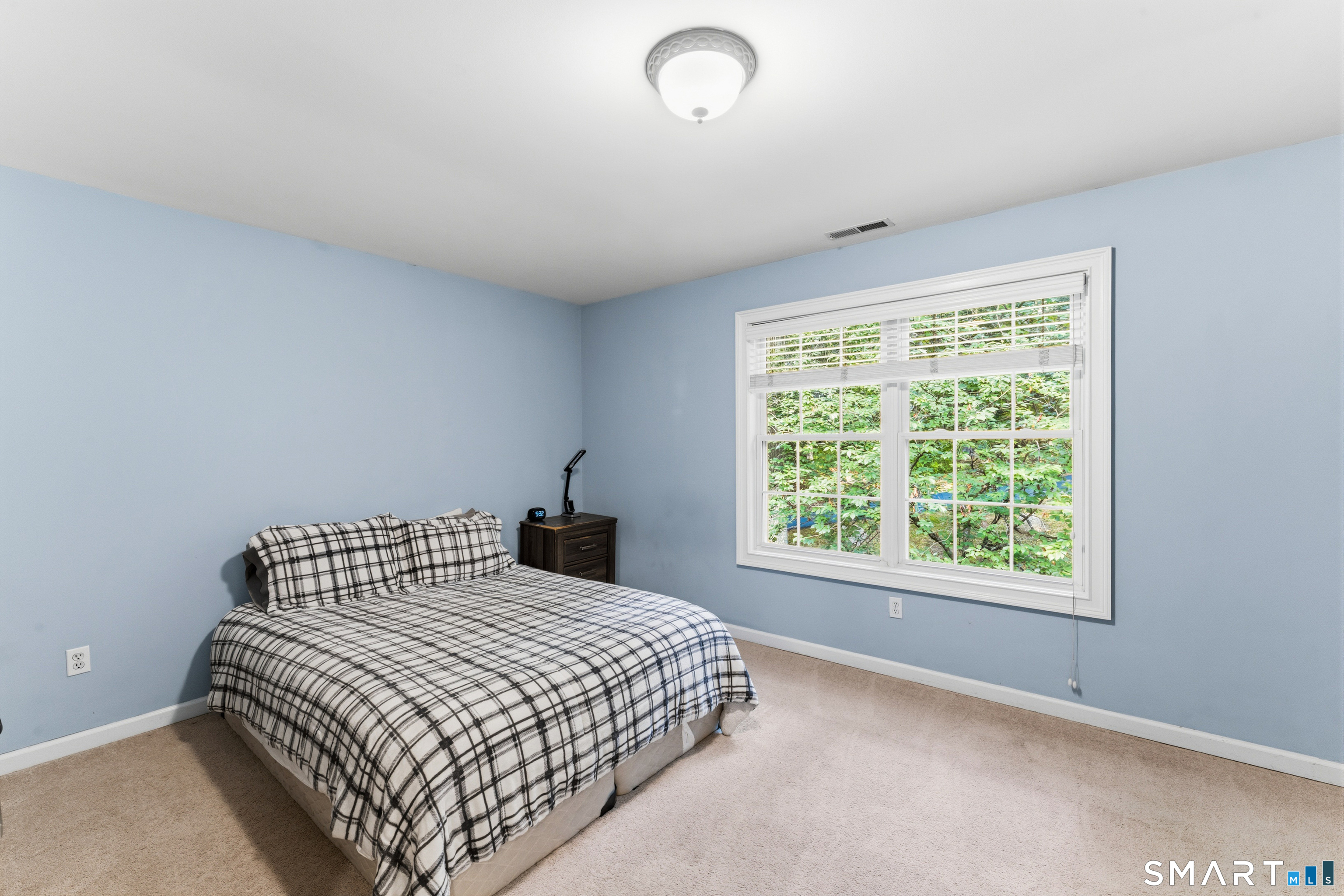 29 Narragansett Trail