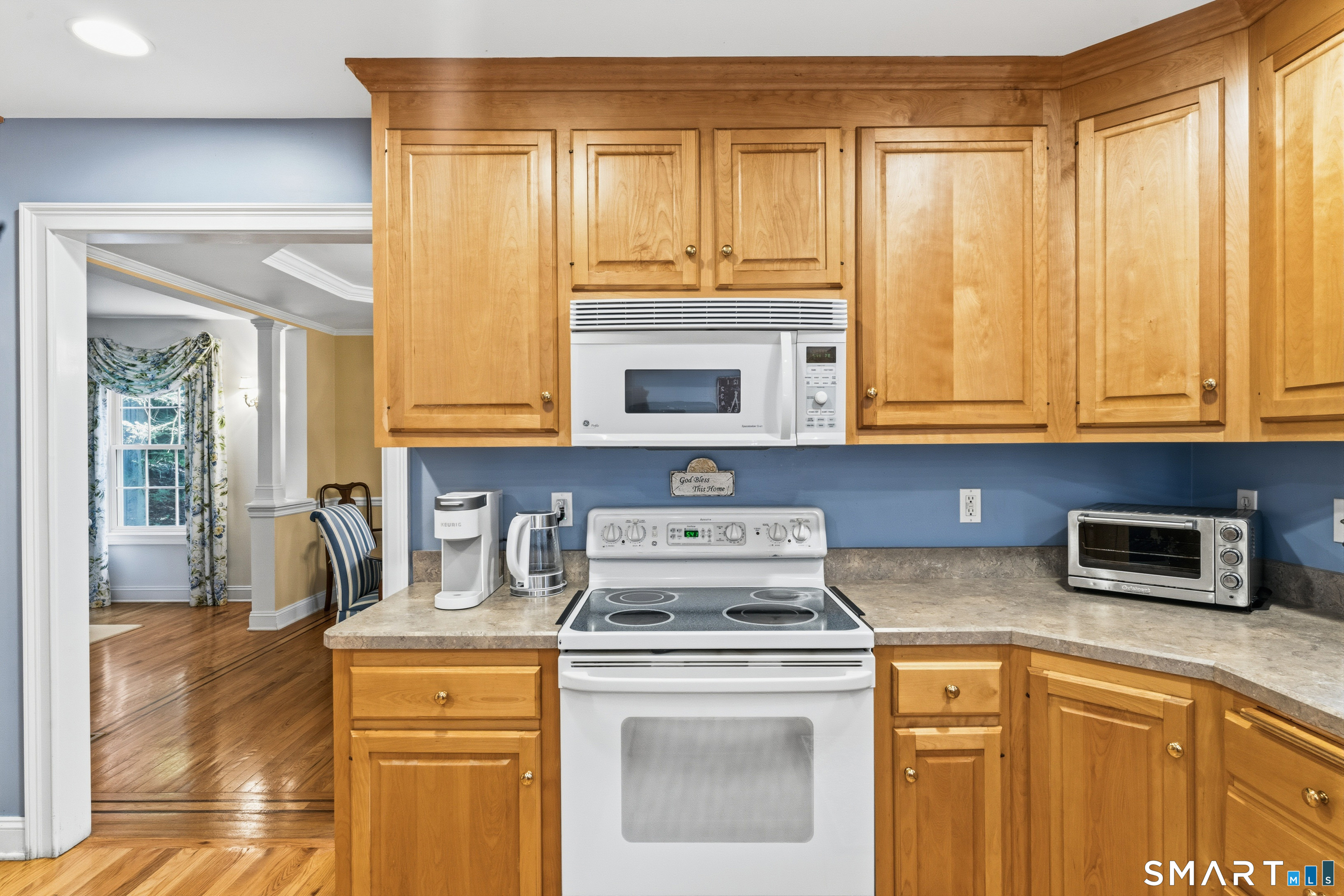29 Narragansett Trail