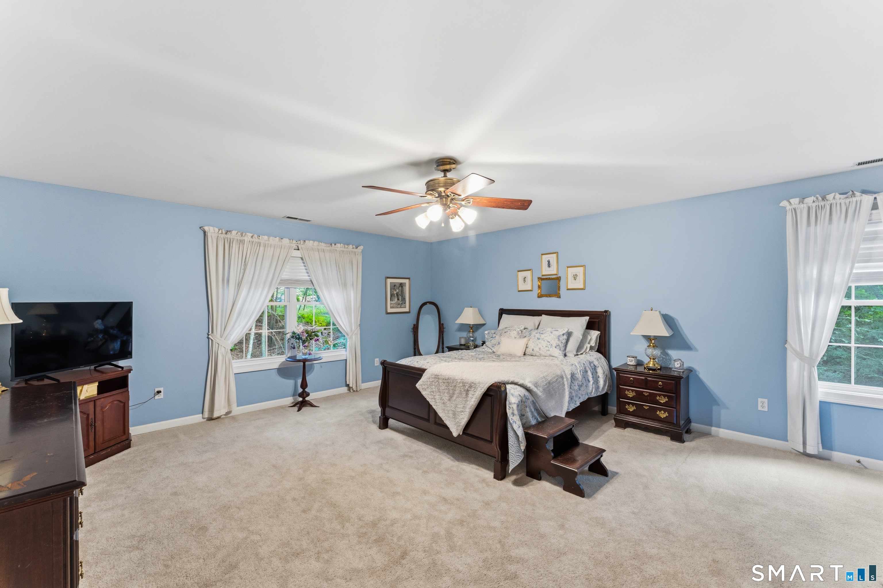 29 Narragansett Trail