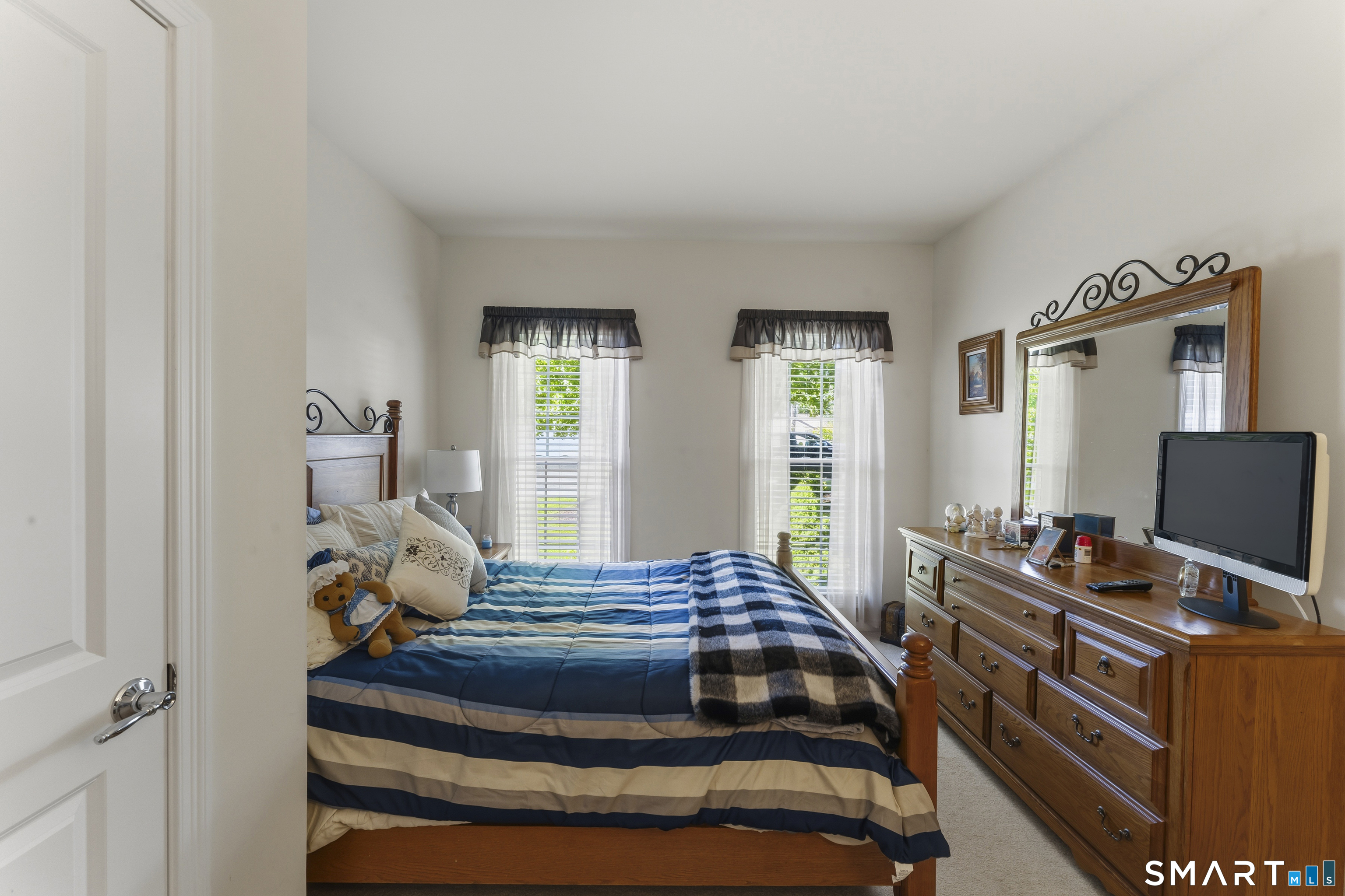 567 Inverness Court 567