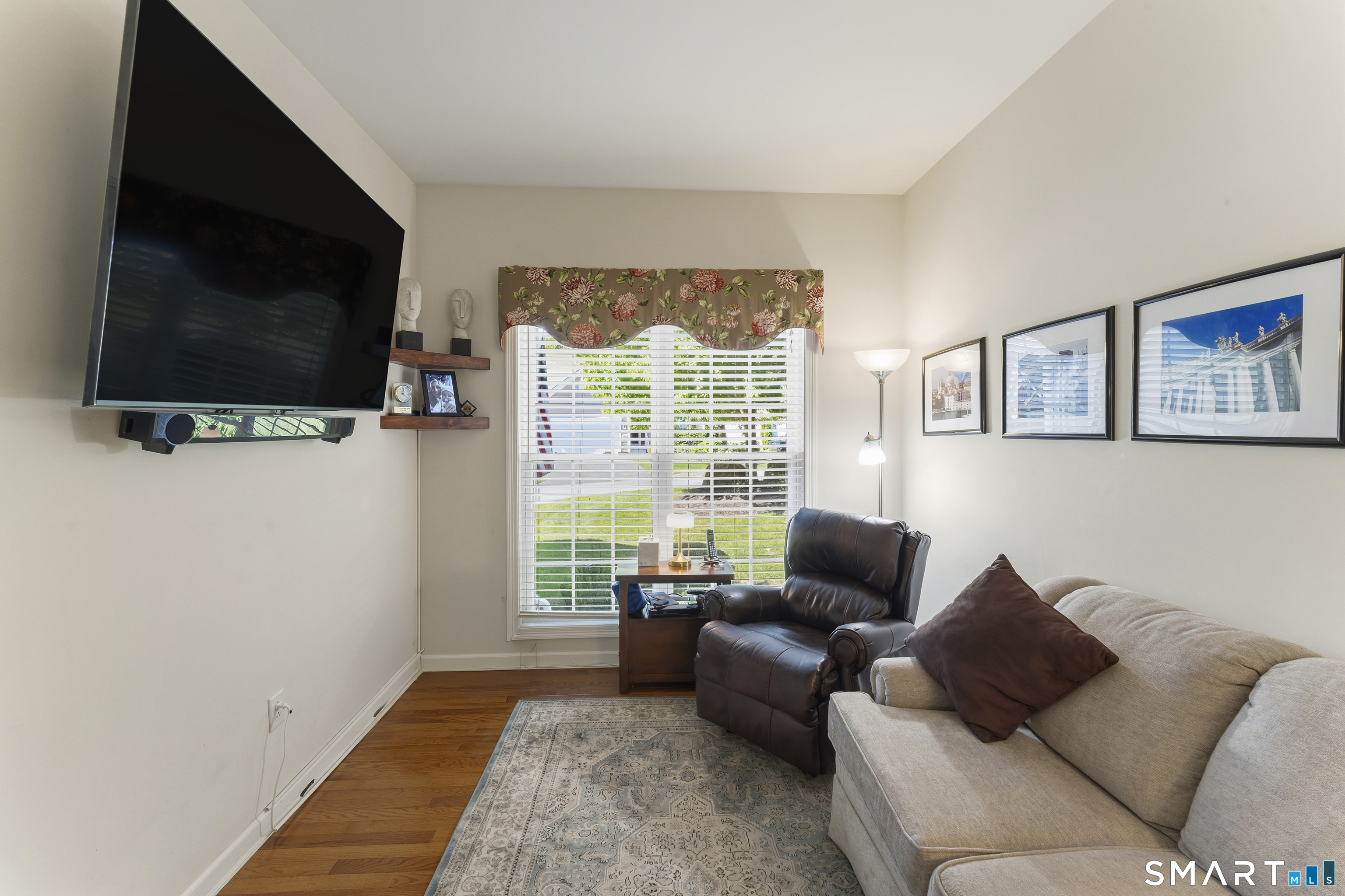 567 Inverness Court 567