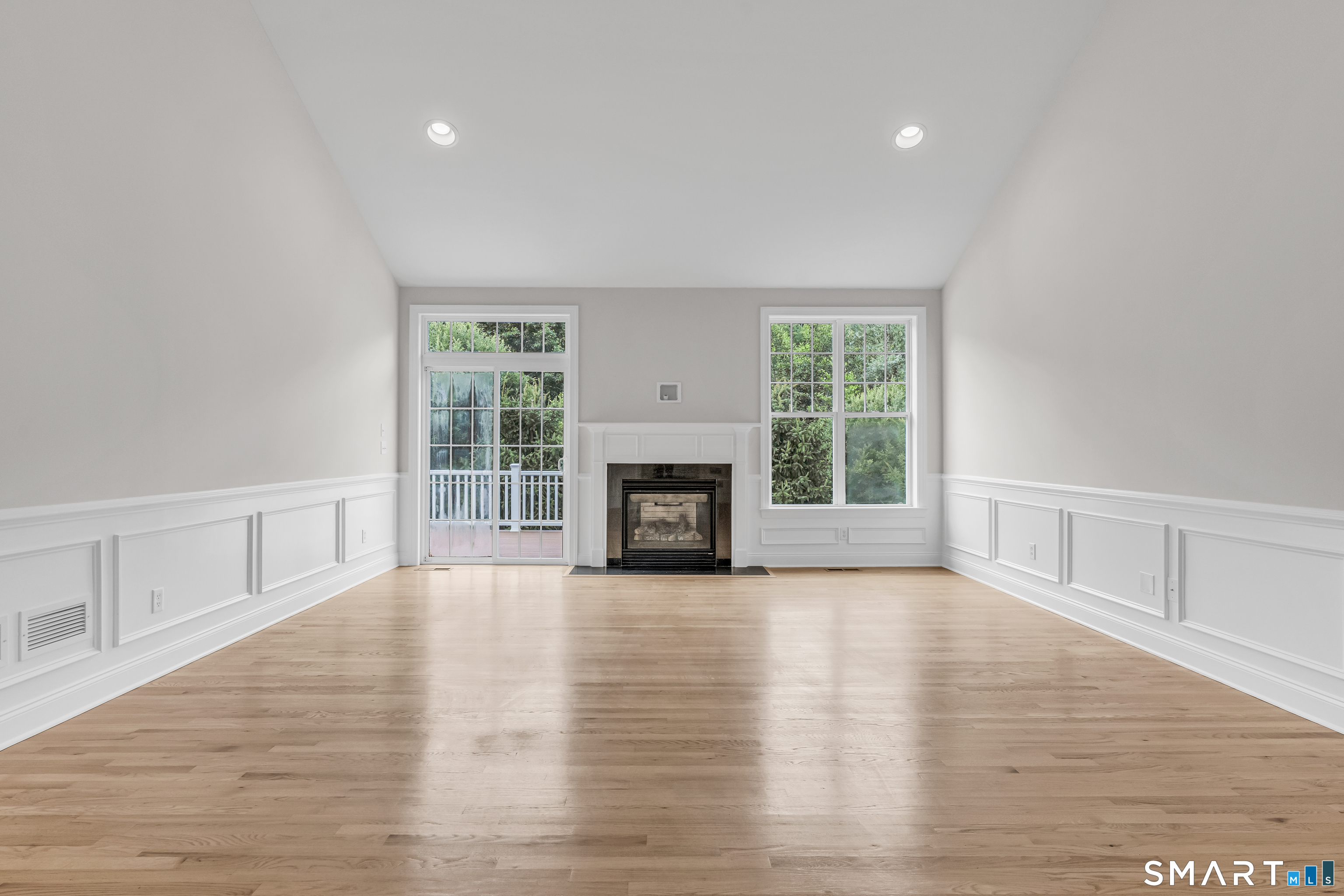 23 Woods Lane Unit: 23