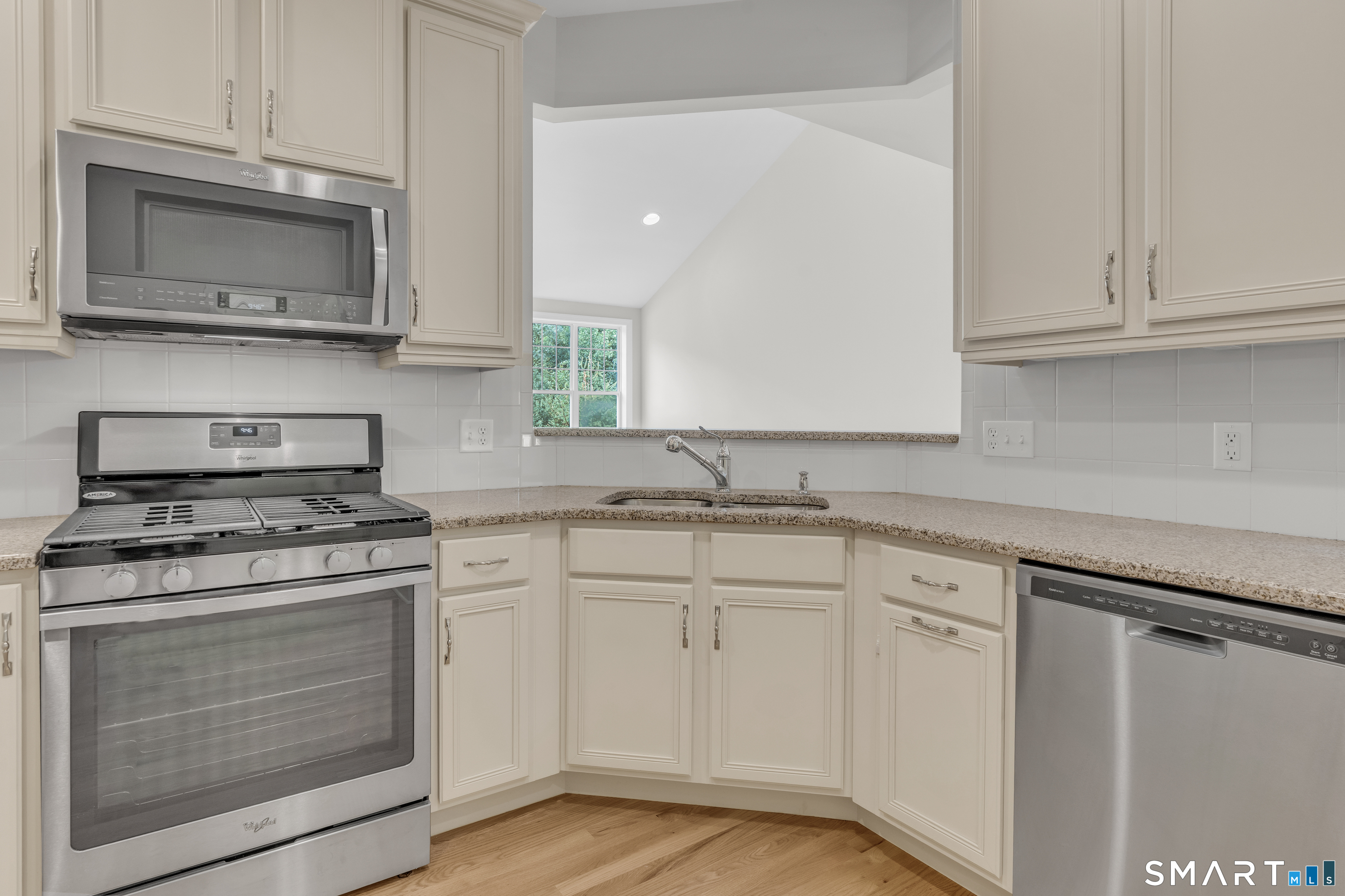 23 Woods Lane Unit: 23