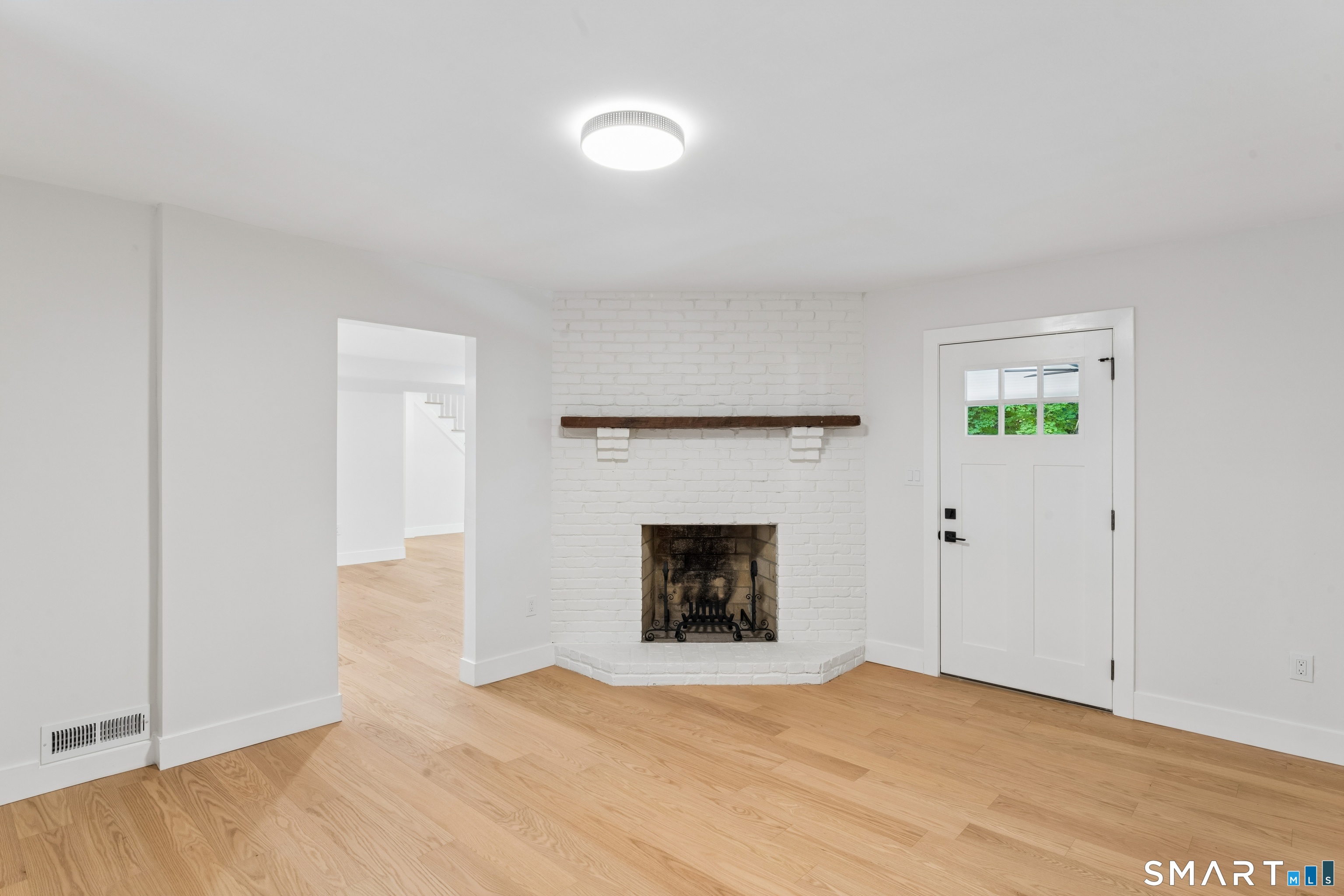 22 East Woods Road