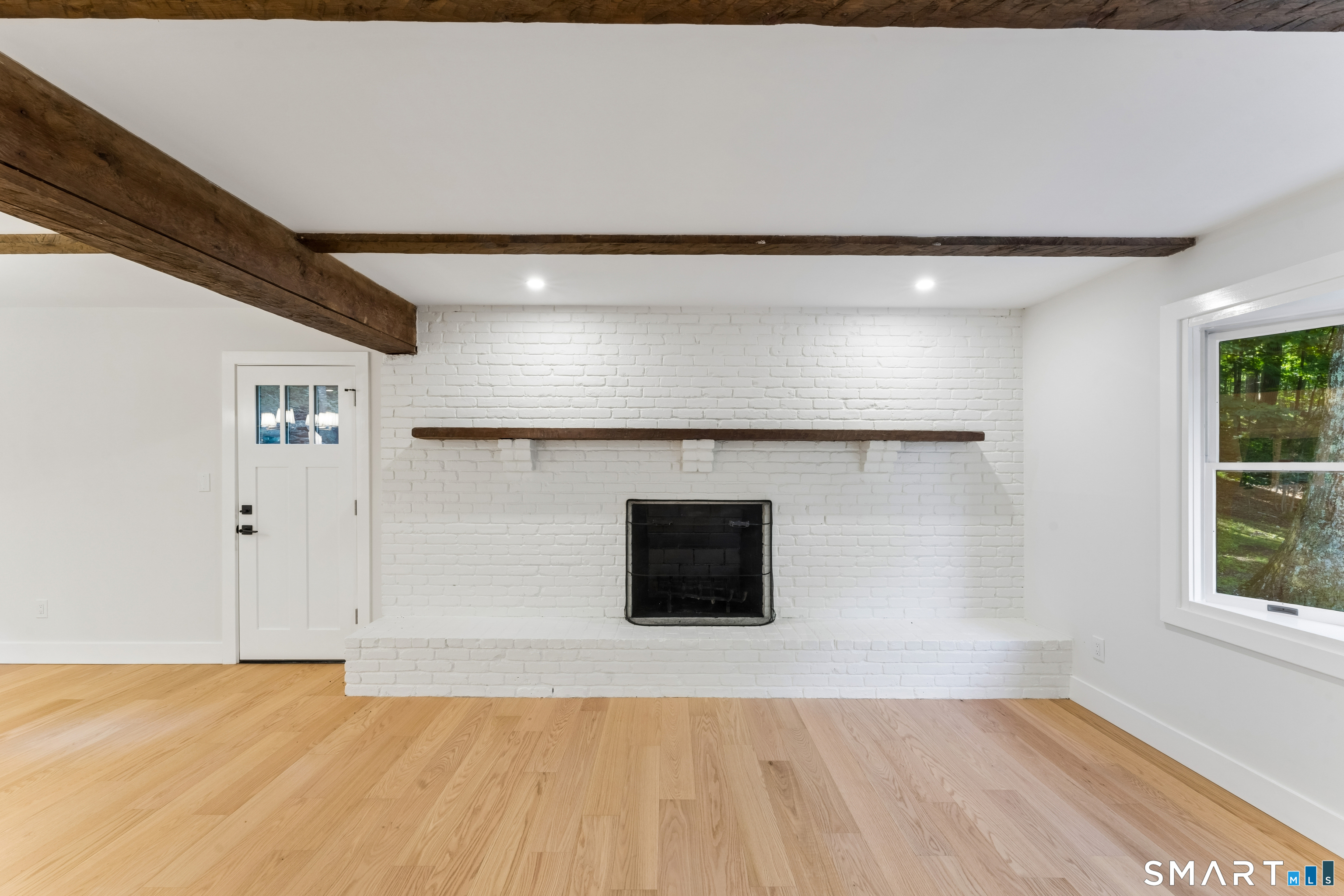 22 East Woods Road