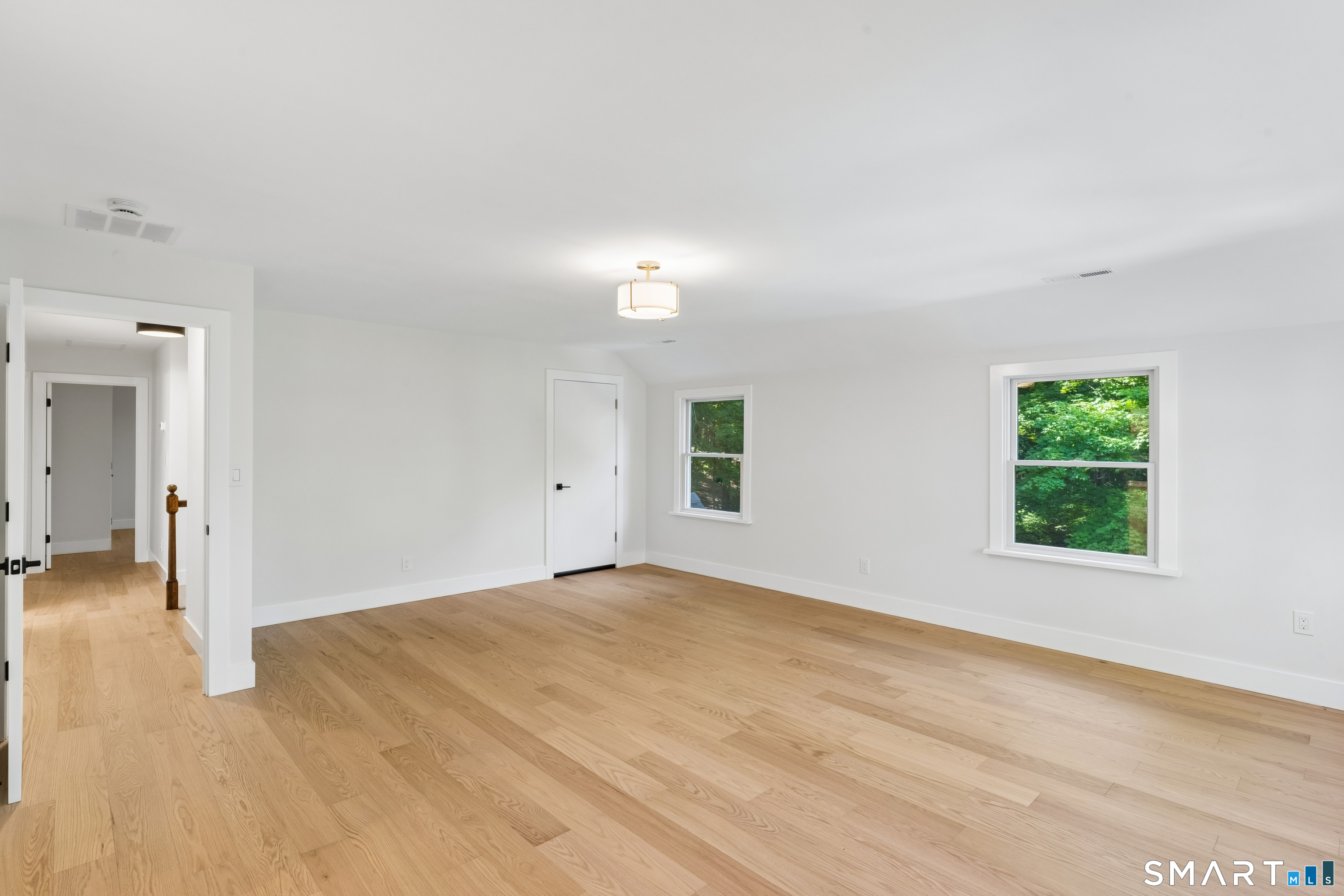 22 East Woods Road