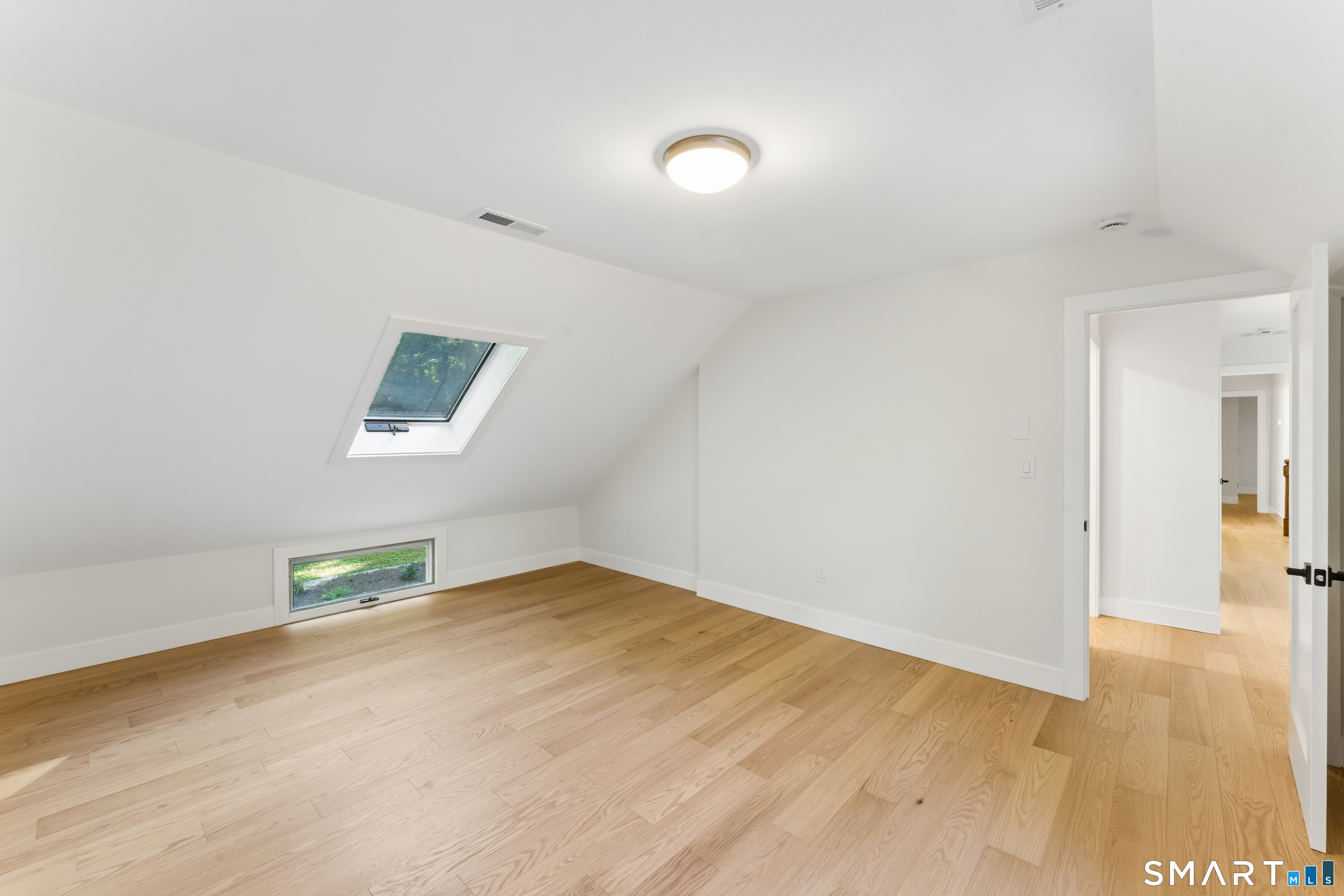 22 East Woods Road