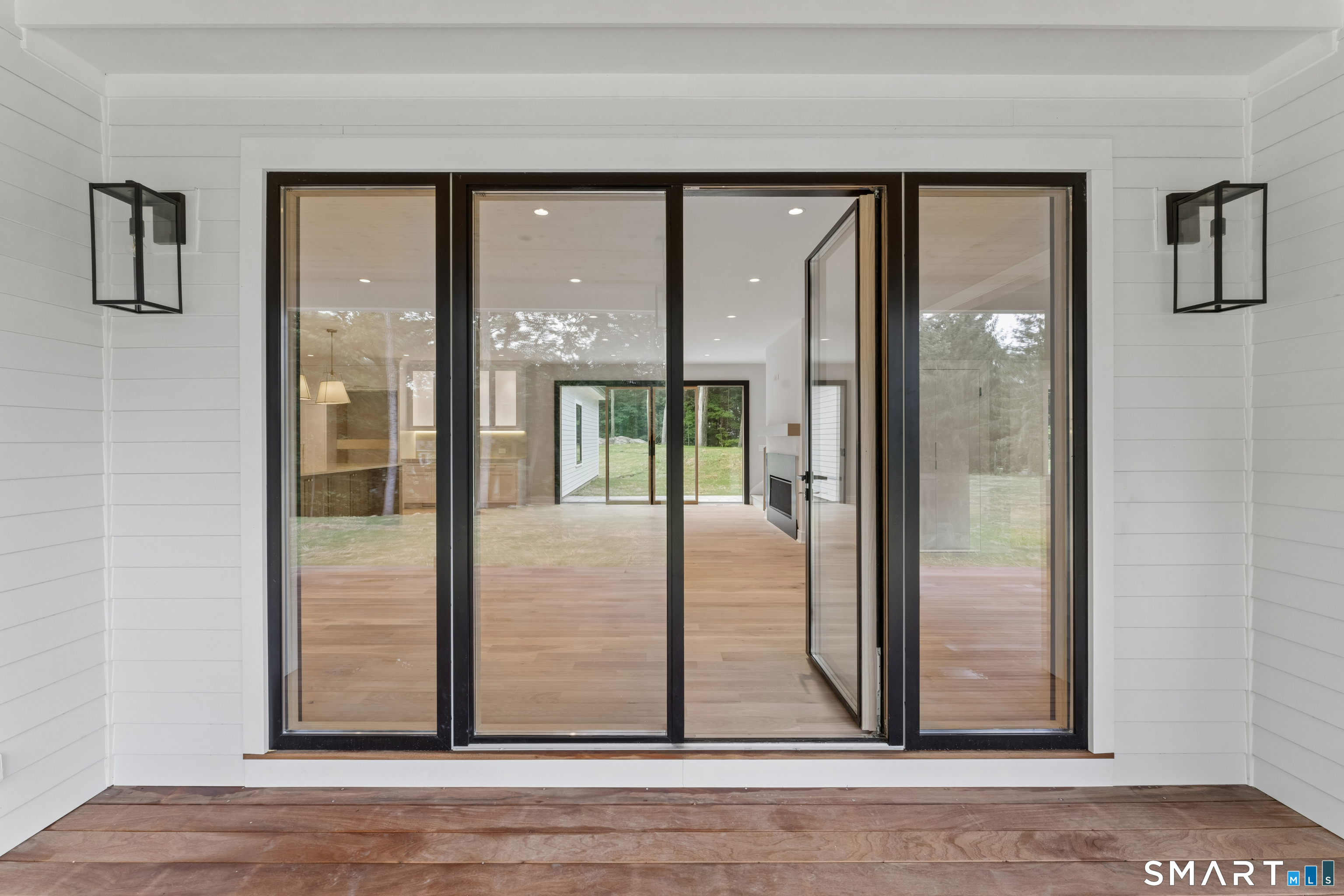 11 Oak Ridge Drive