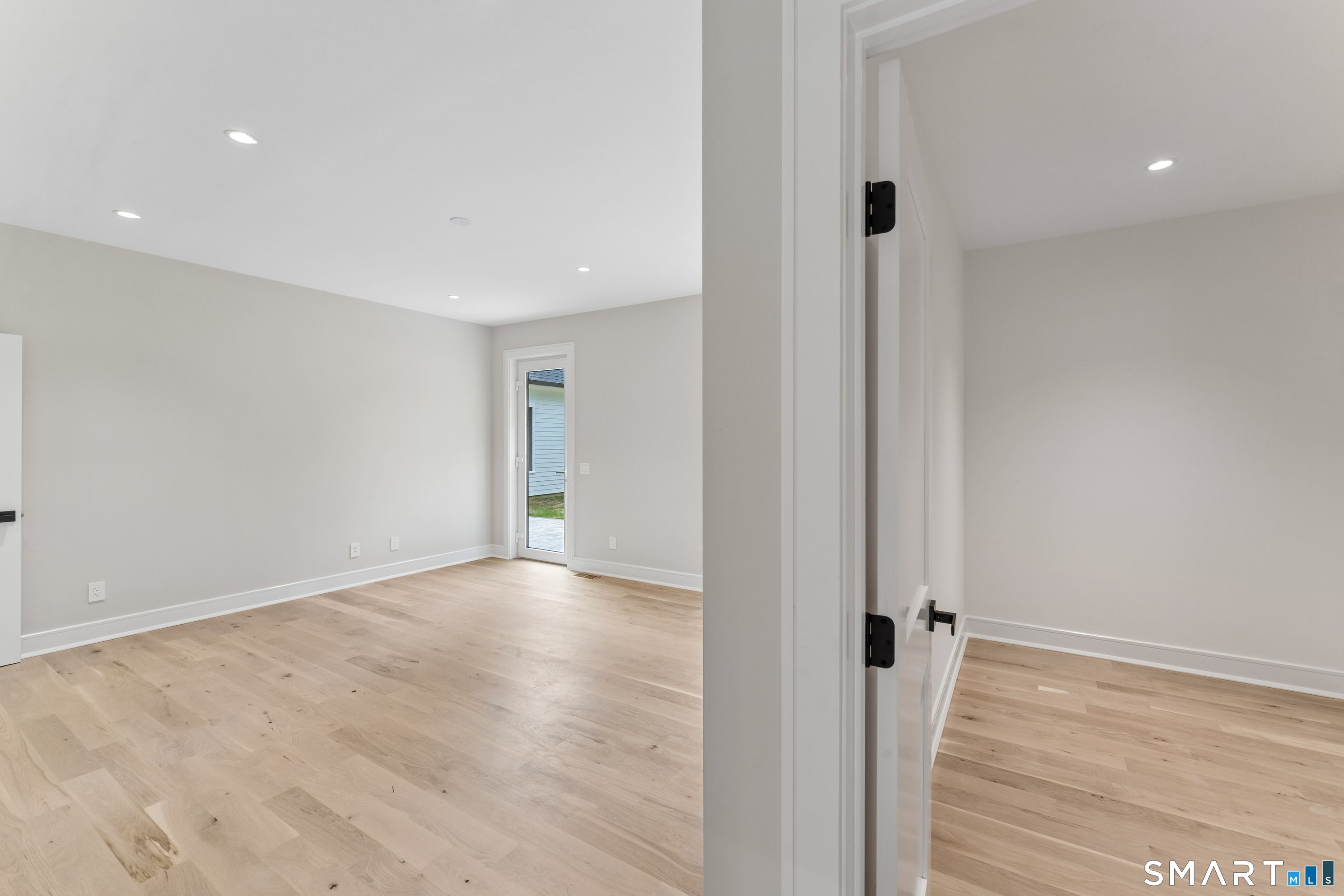 11 Oak Ridge Drive