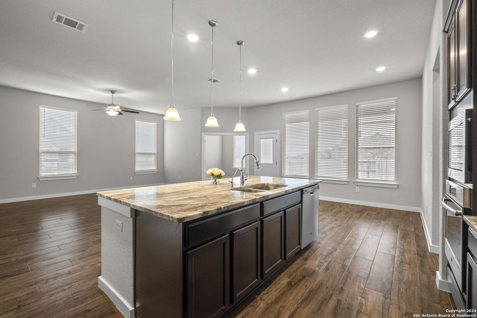 202 TILTWOOD CT