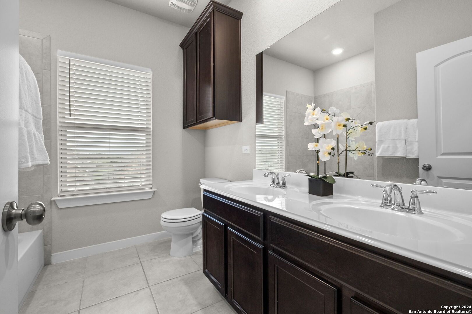 202 TILTWOOD CT