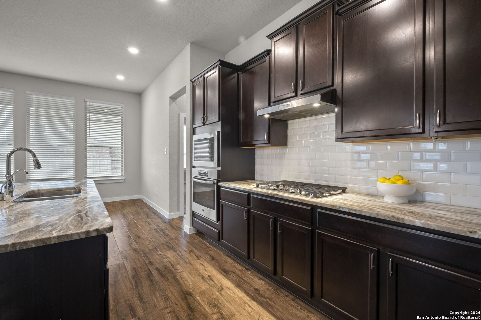 202 TILTWOOD CT