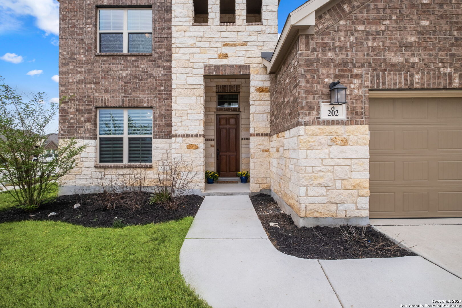202 TILTWOOD CT